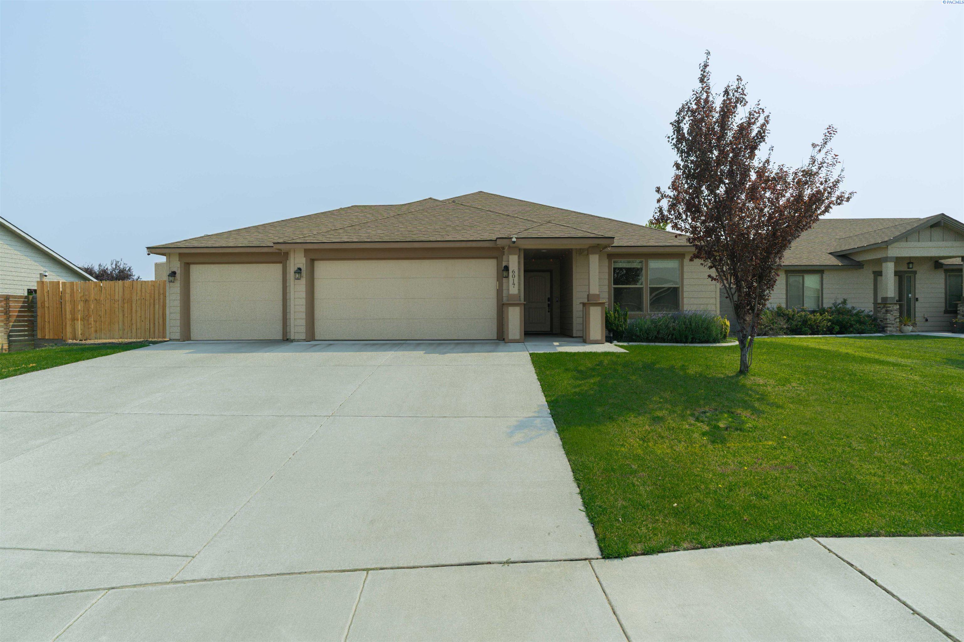 6017 Cotswold, Pasco, WA 99301