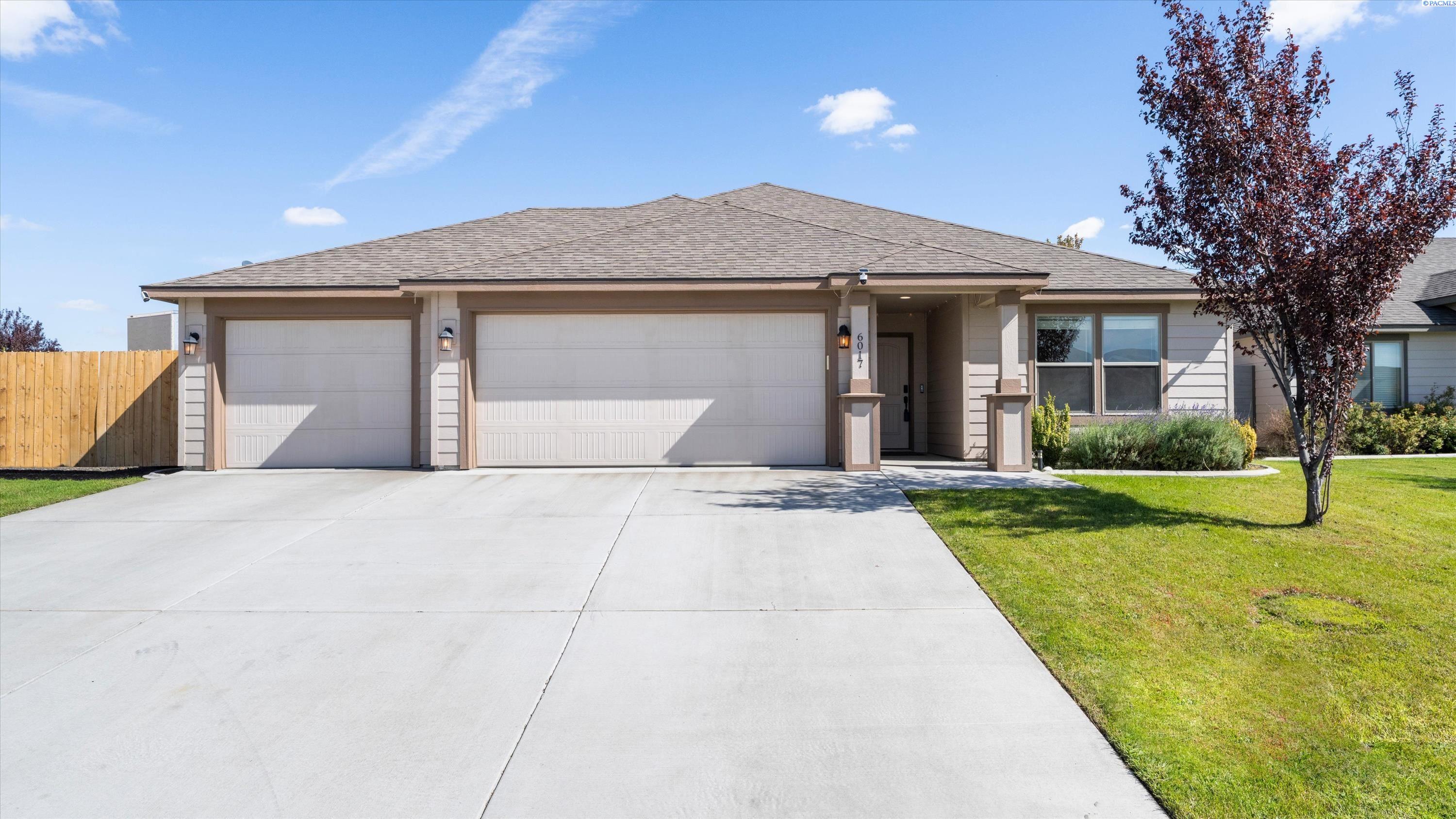 6017 Cotswold, Pasco, WA 99301