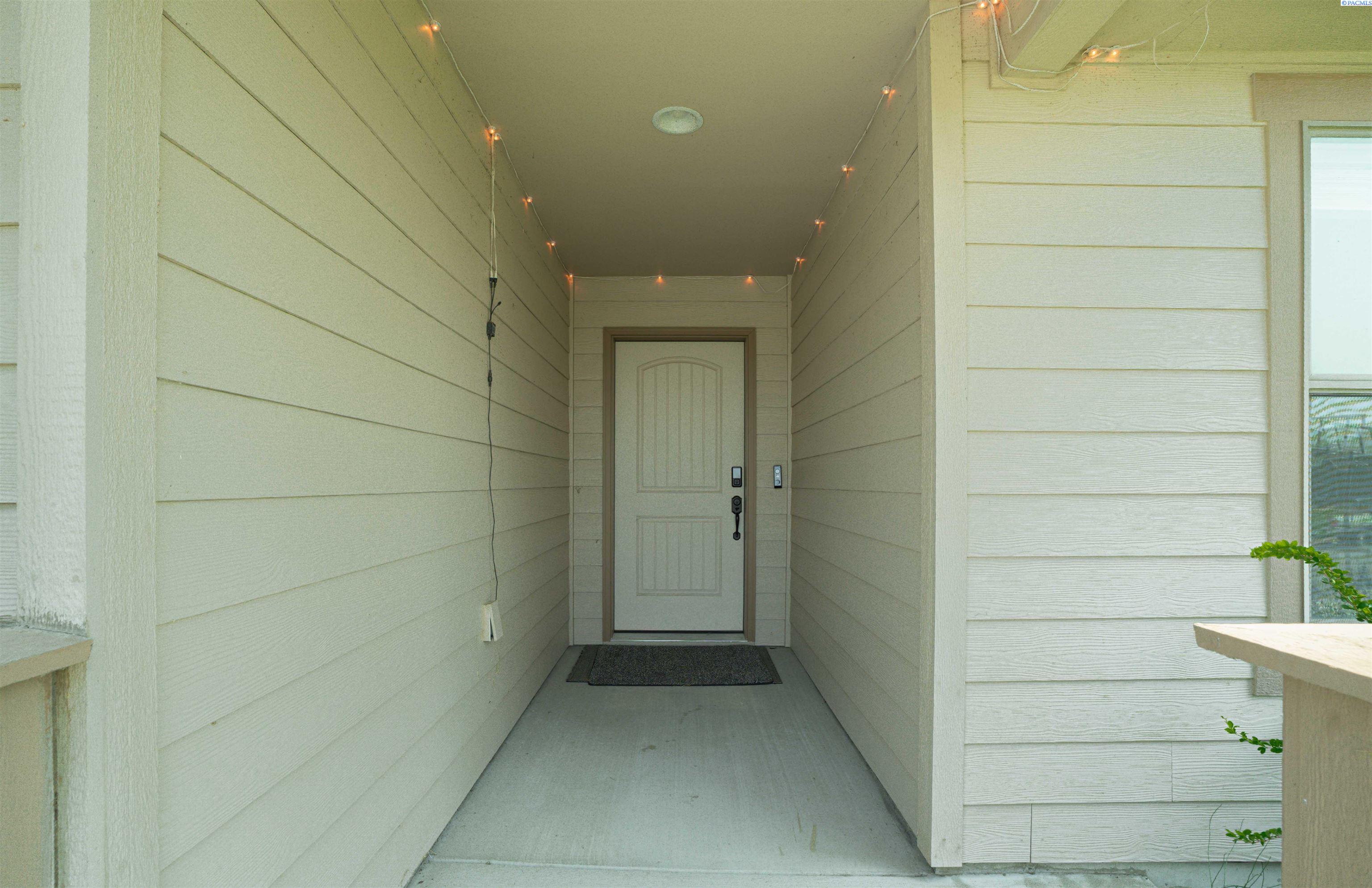 6017 Cotswold, Pasco, WA 99301