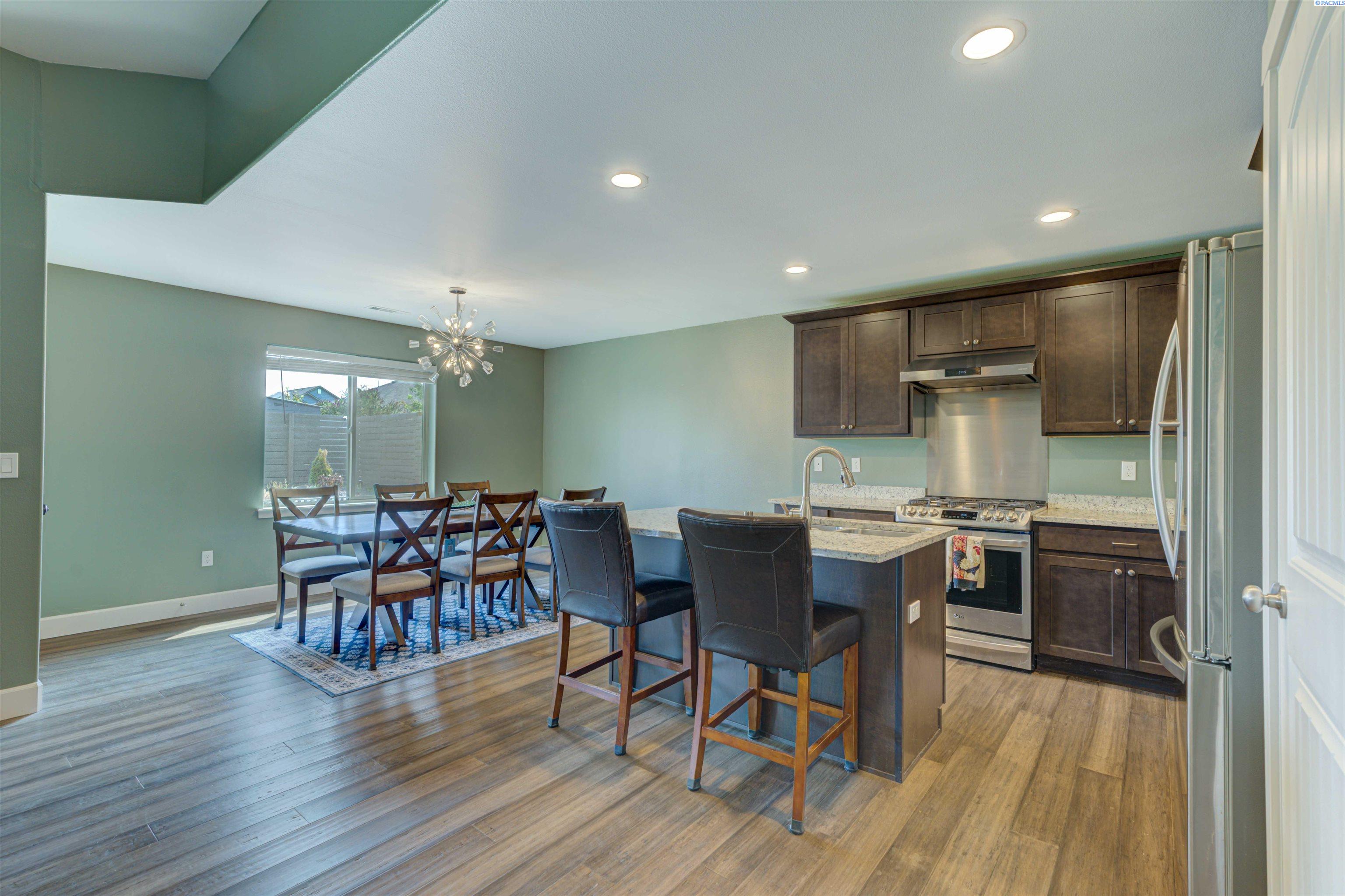 6017 Cotswold, Pasco, WA 99301