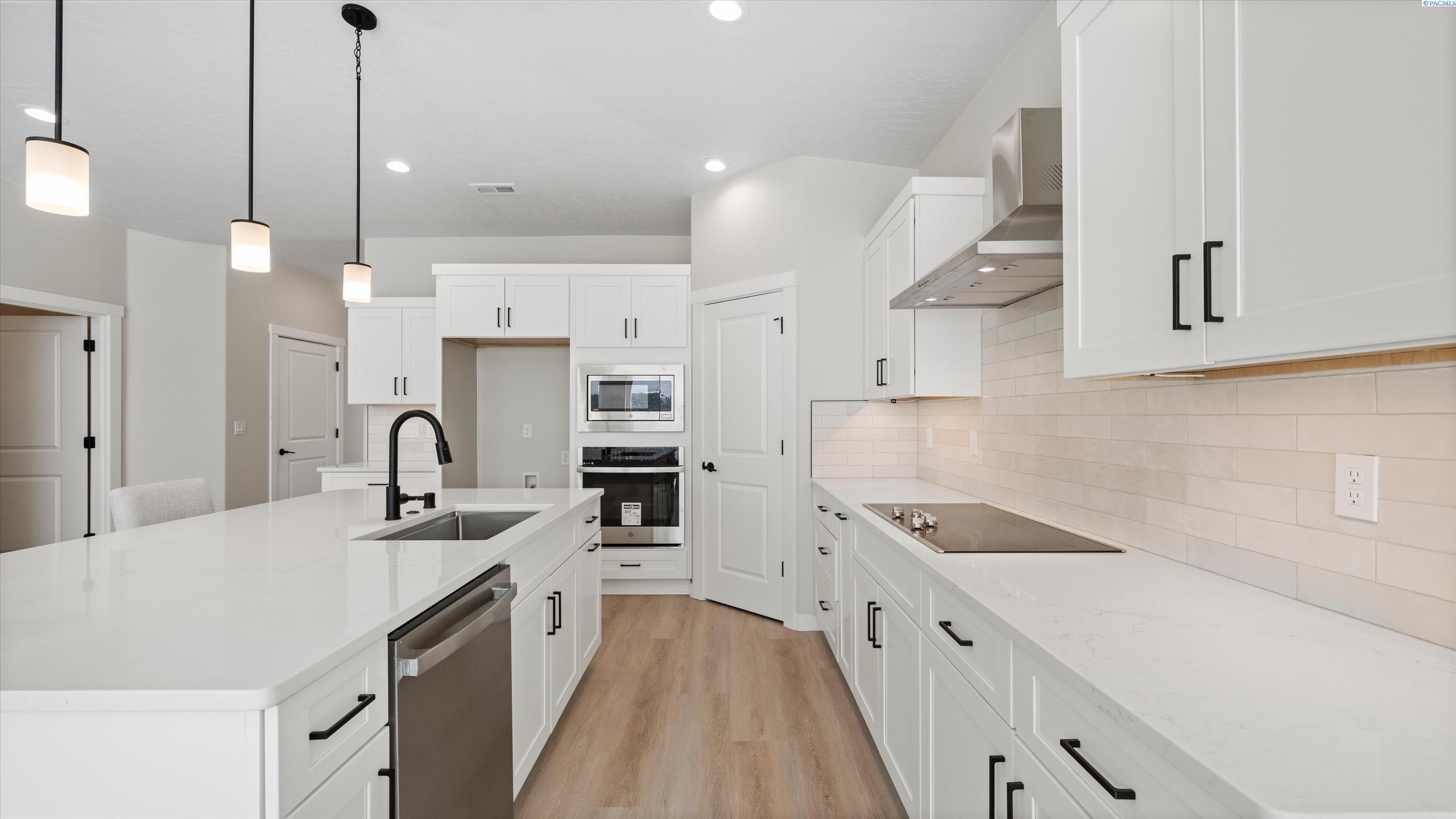 3350 S Nelson St, Kennewick, WA 99338