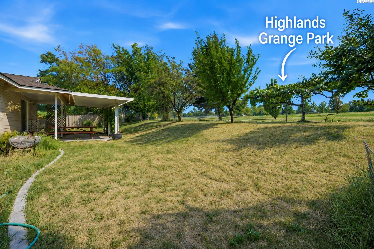 4617 W 14th Ave, Kennewick, WA 99338-1720