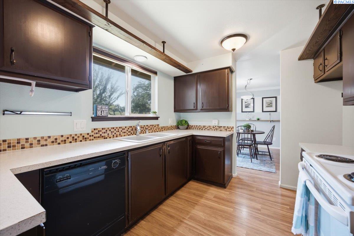 Photo 2 of Single family home for sale at 4617 W 14th Avenue, Kennewick, WA 99338 | MLS# 295609 | Listing updated on 2026-09-17