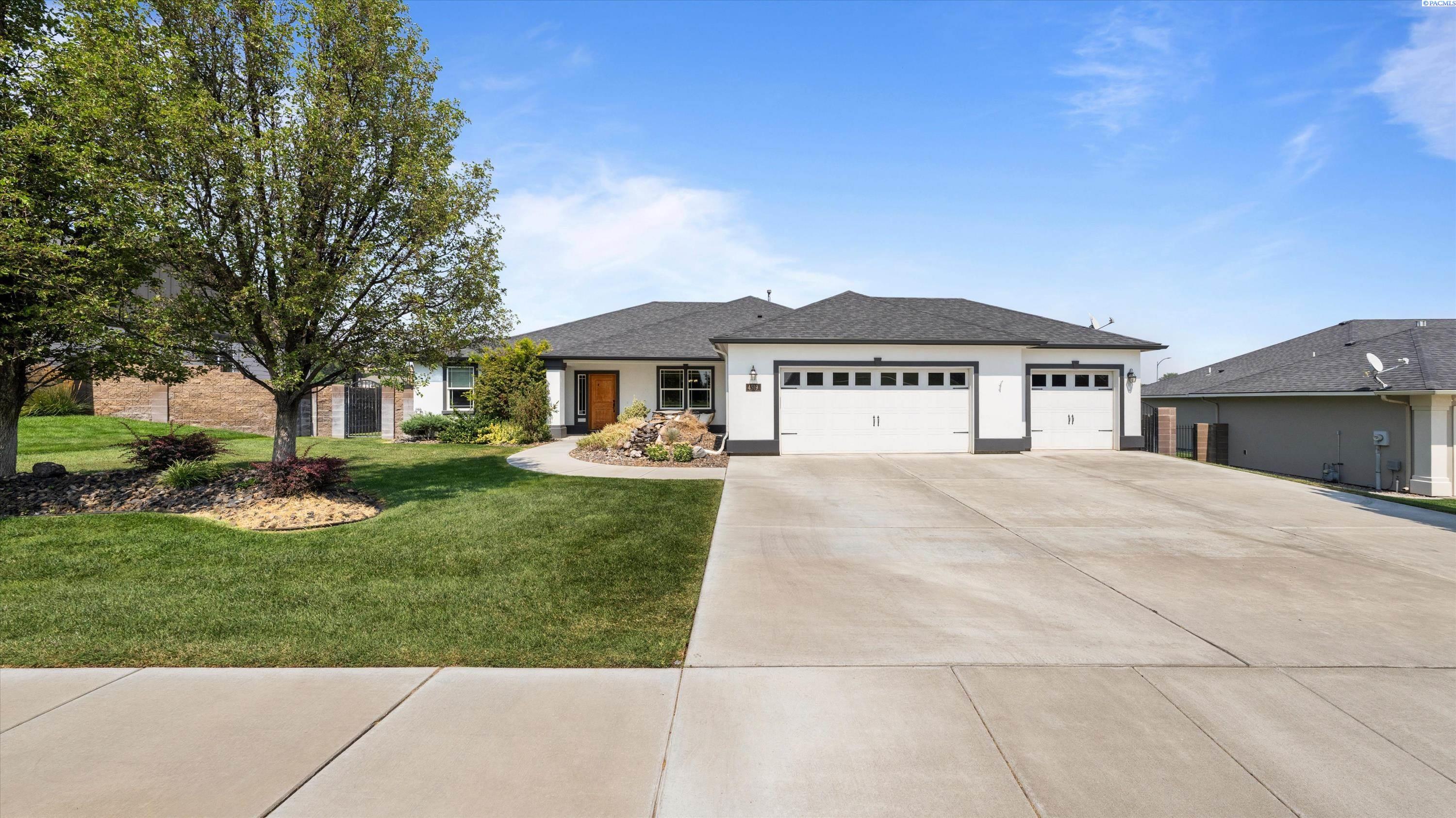 4519 Indian Ridge Dr, Pasco, WA 99301