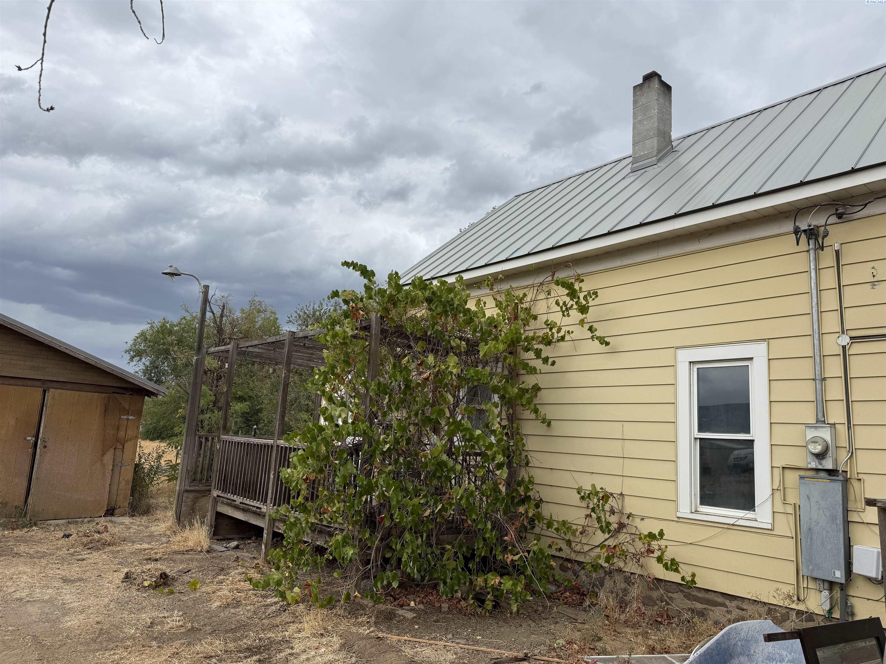 140312 W North River Rd, Prosser, WA 99350