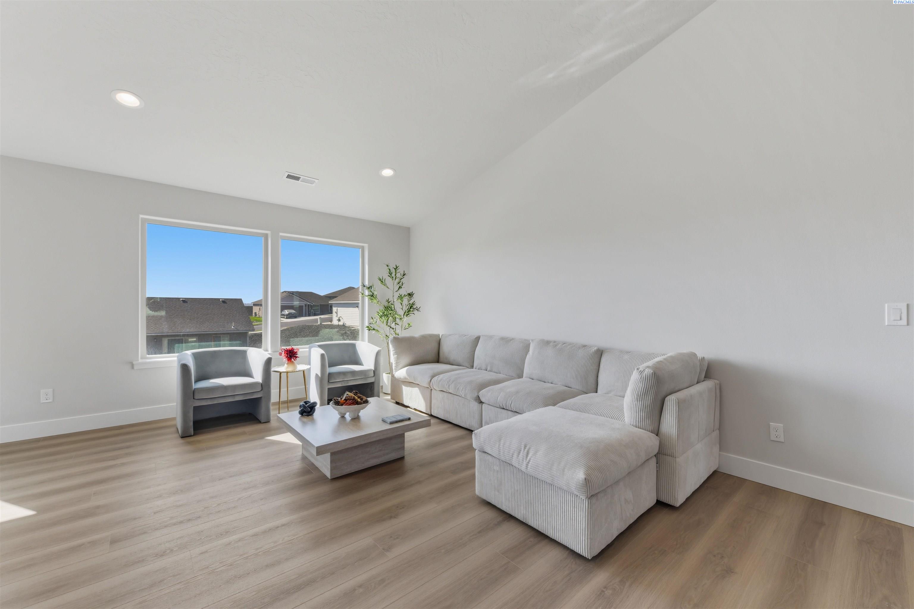5th image of 2946 S Osborne St, Kennewick, WA 99338 | MLS# 295651