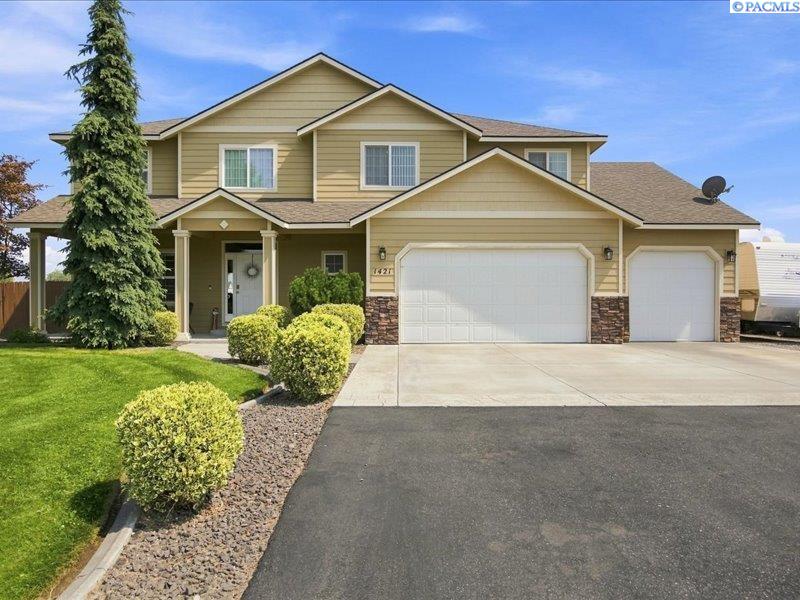 1421 N Road 59, Pasco, WA 99301