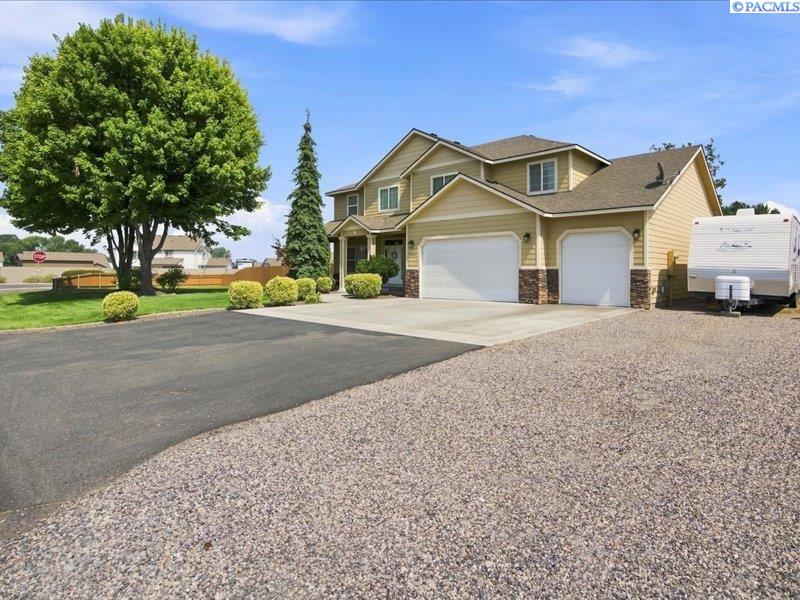 1421 N Road 59, Pasco, WA 99301