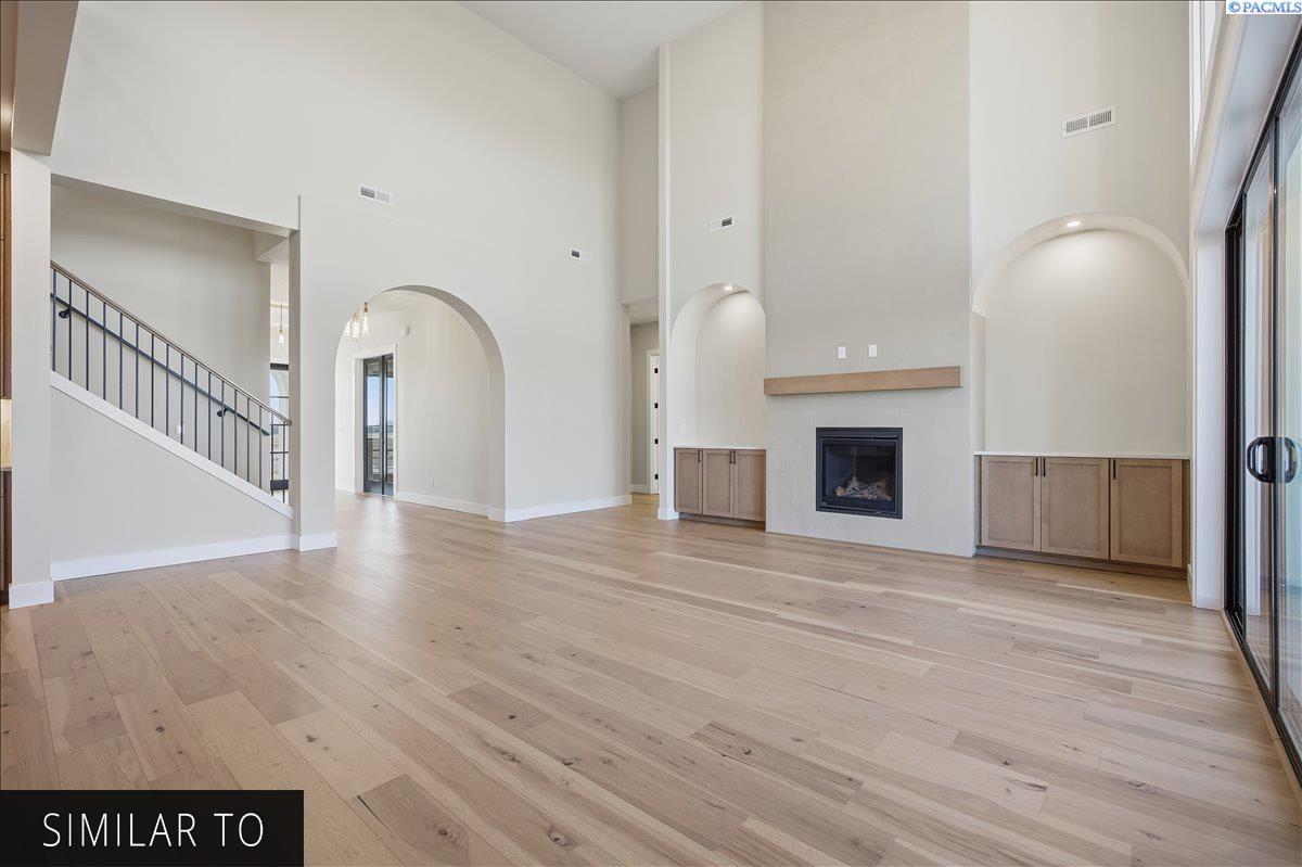 2501 Falconcrest Loop, Richland, WA 99352