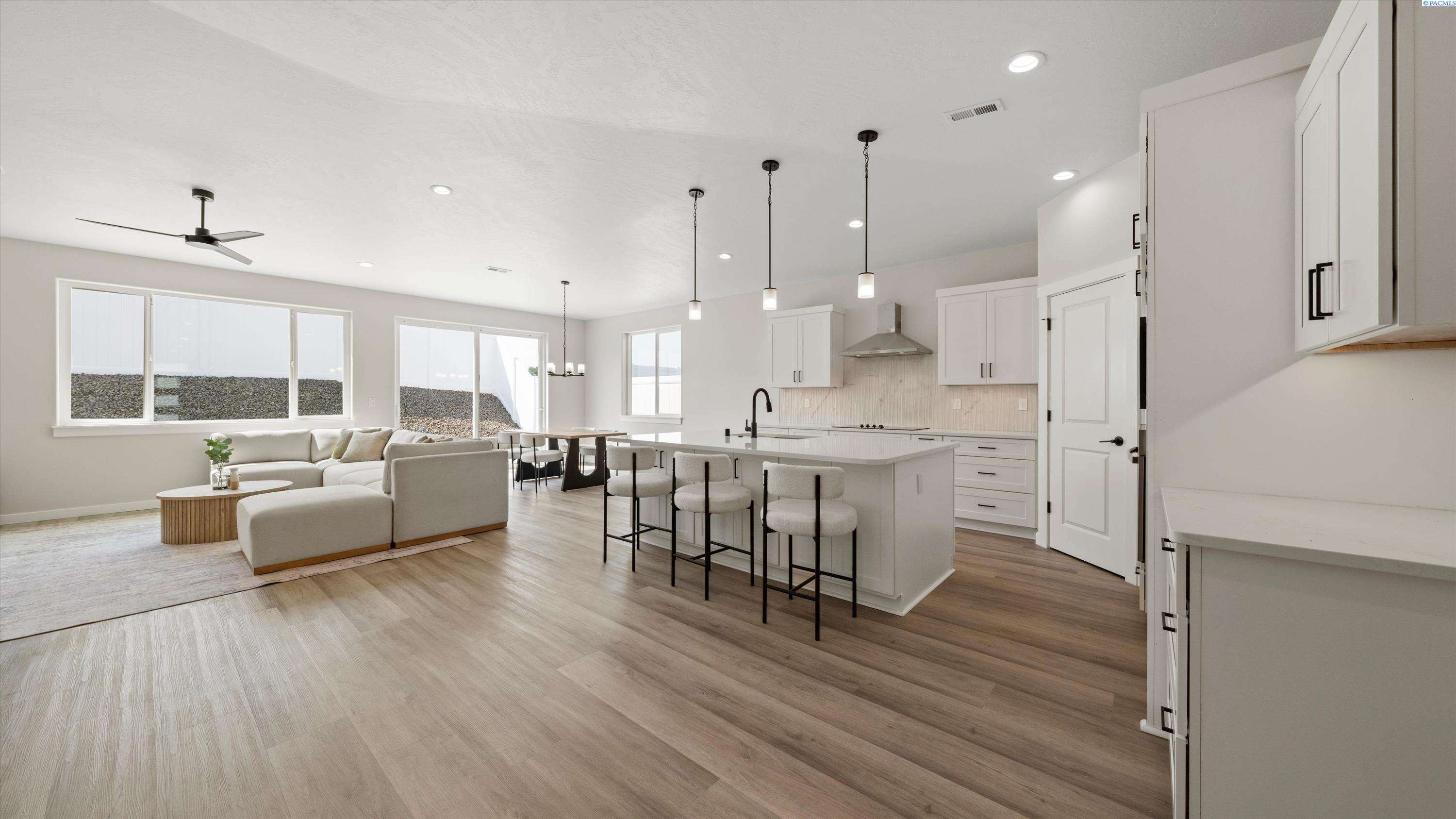 3356 S Nelson St, Kennewick, WA 99338