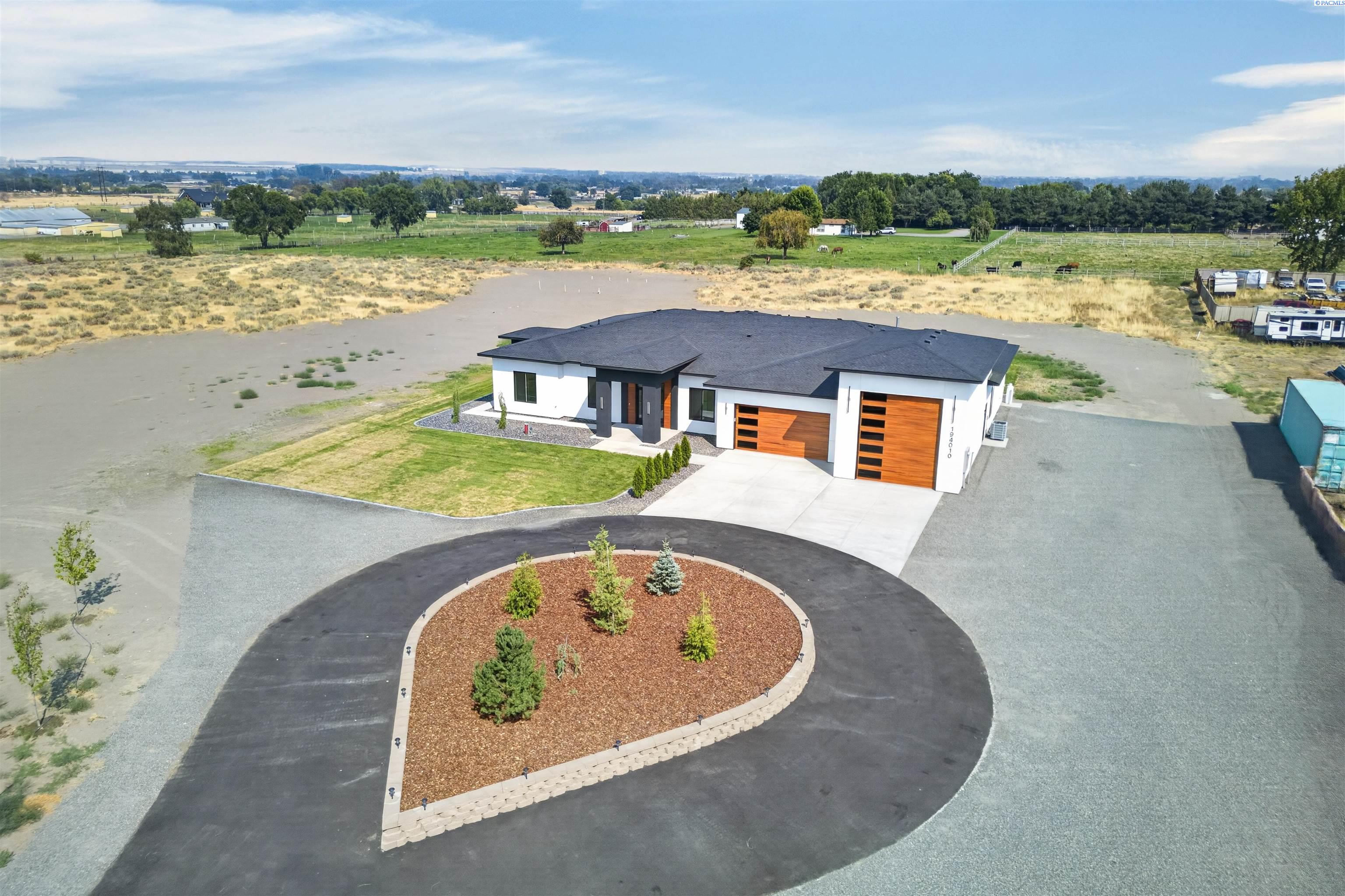 194010 27th Ave, Kennewick, WA 99337