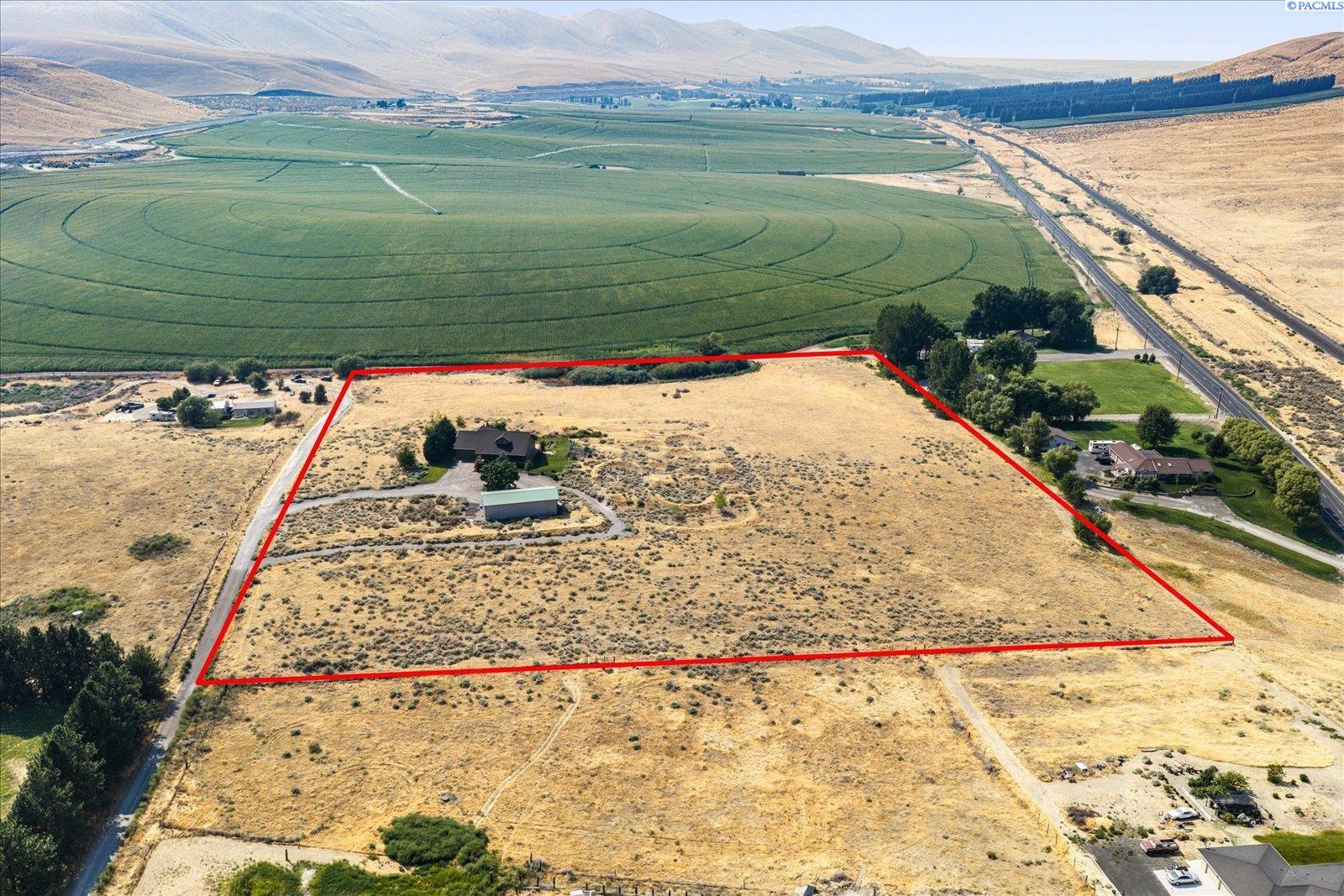 9334 N Canyon View Pr Ne, Benton City, WA 99320
