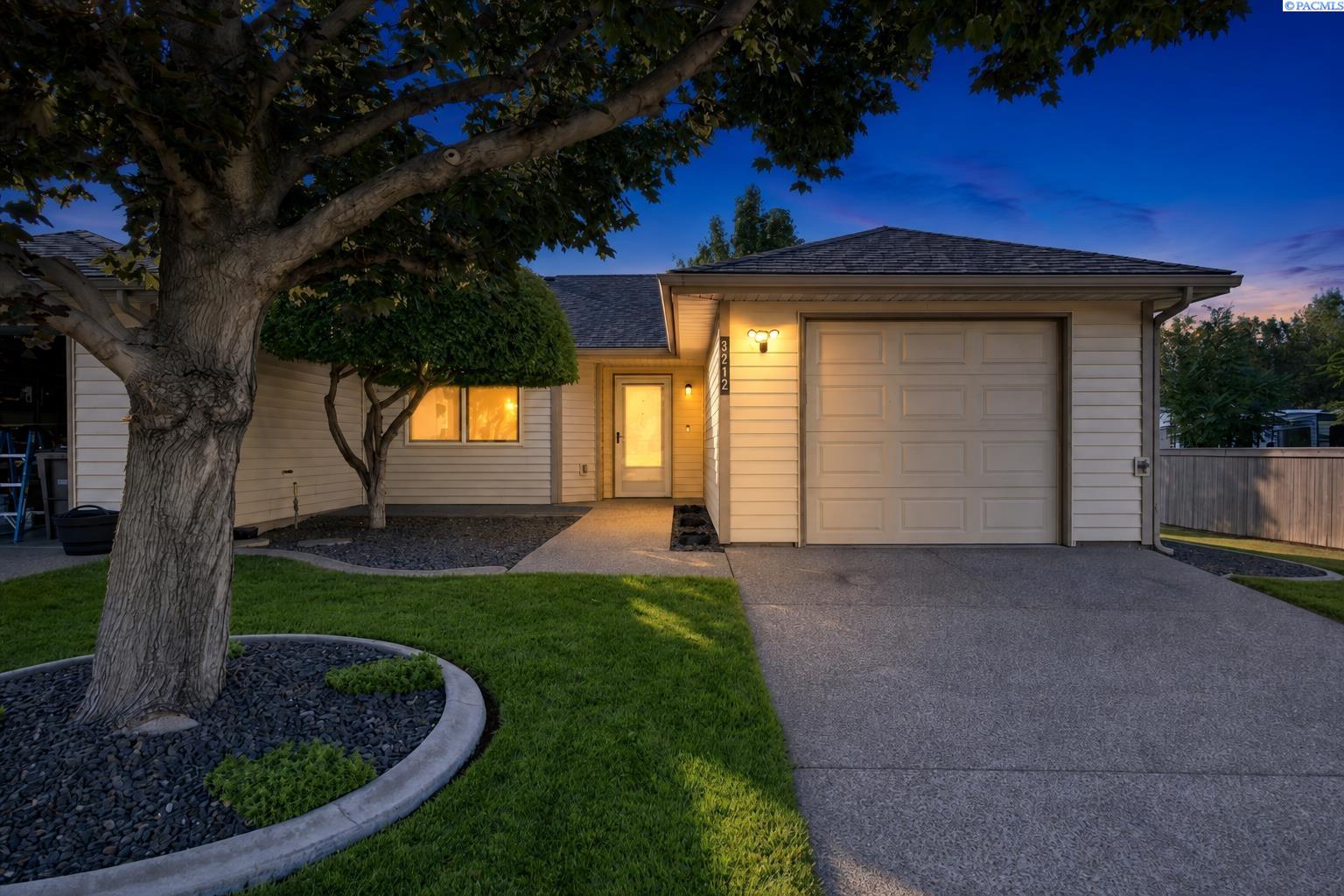 3212 S Huntington St, Kennewick, WA 99337