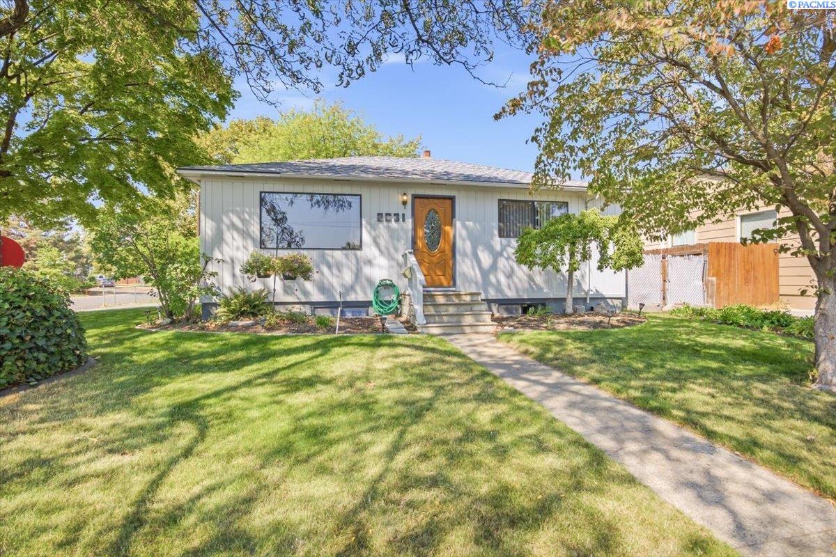 2031 Rainier Ave, Richland, WA 99354