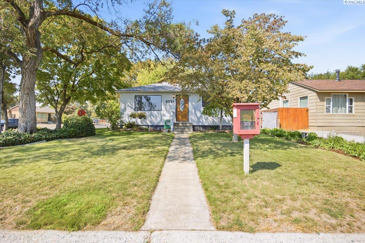 2031 Rainier Ave, Richland, WA 99354