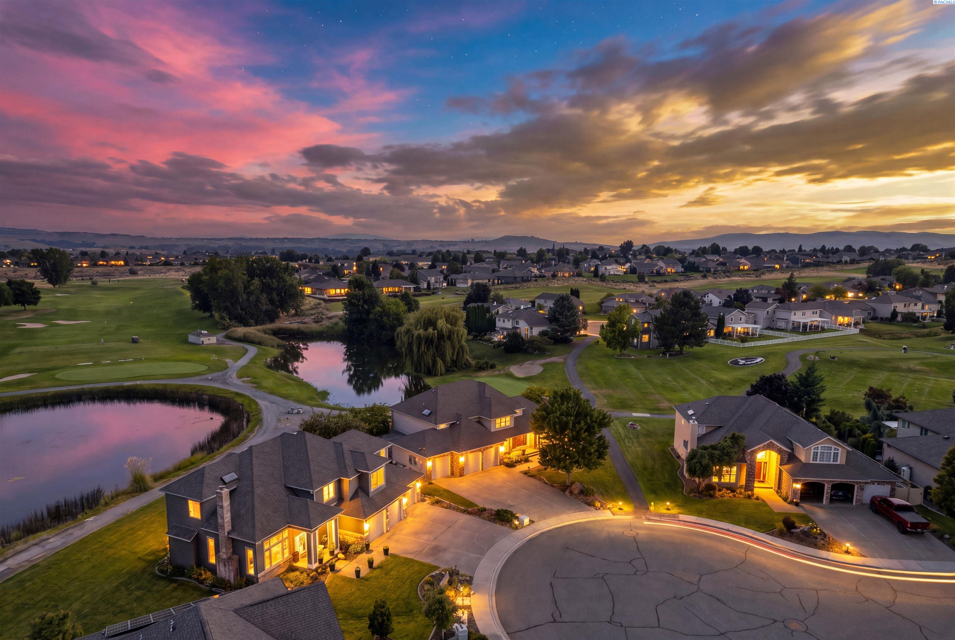 2807 Hawkstone Ct, Richland, WA 99354