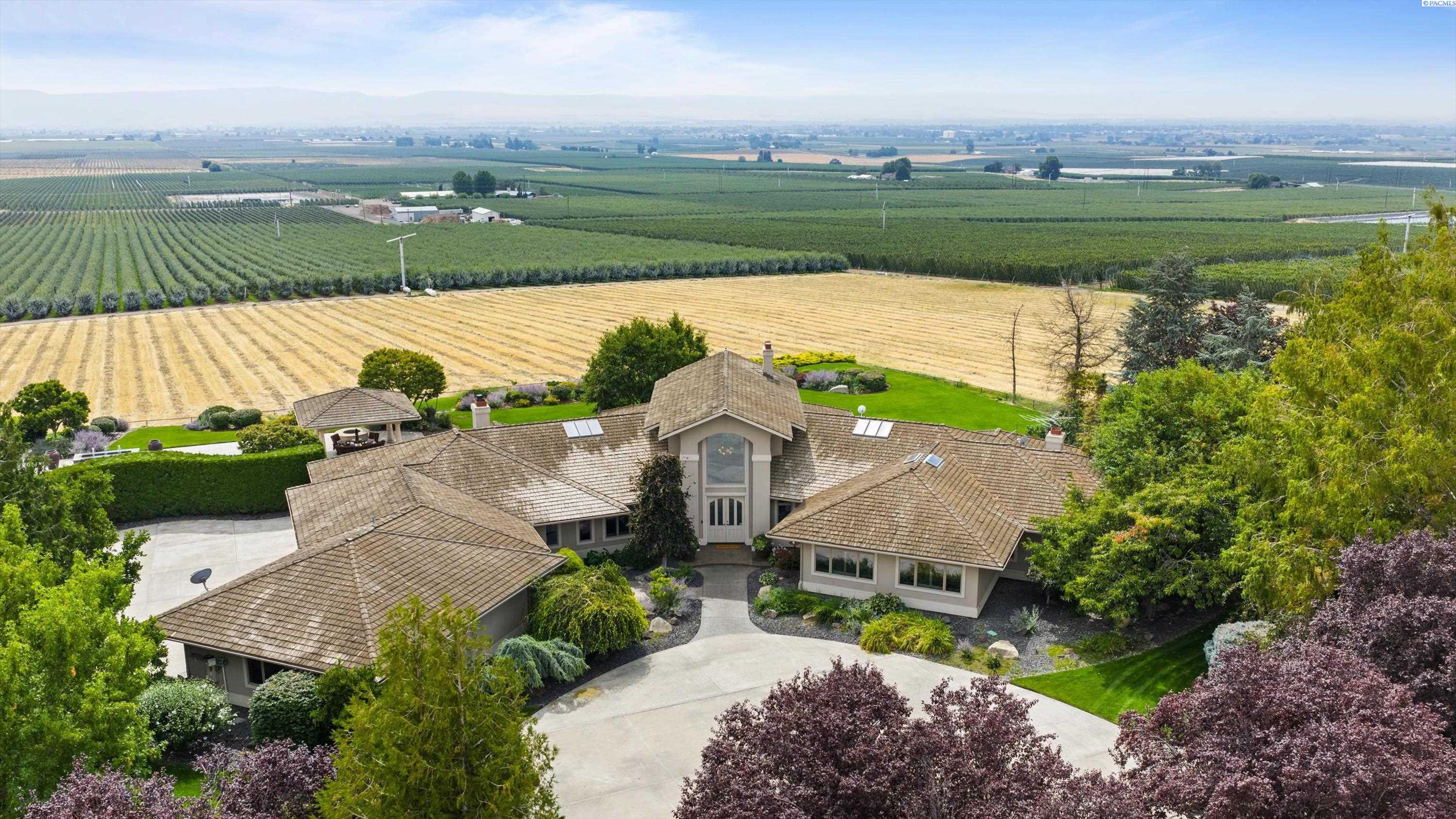 165804 Snipes Rd, Grandview, WA 98930