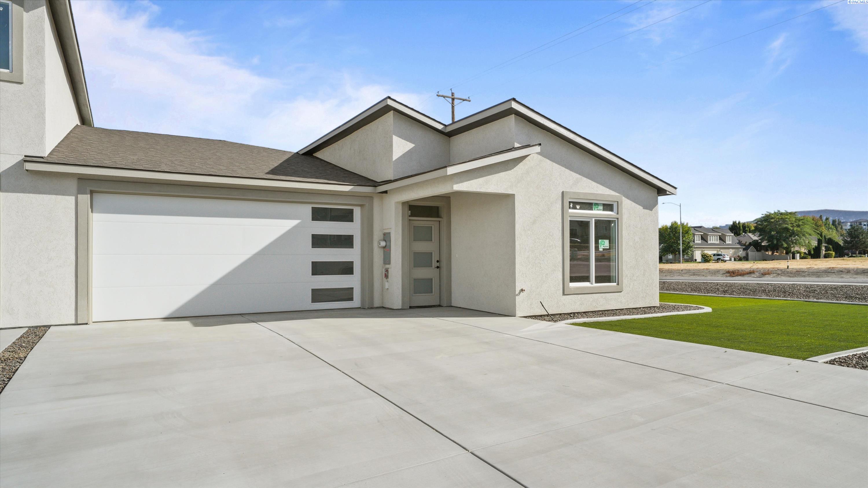 1101 Fairhaven Loop, Richland, WA 99352