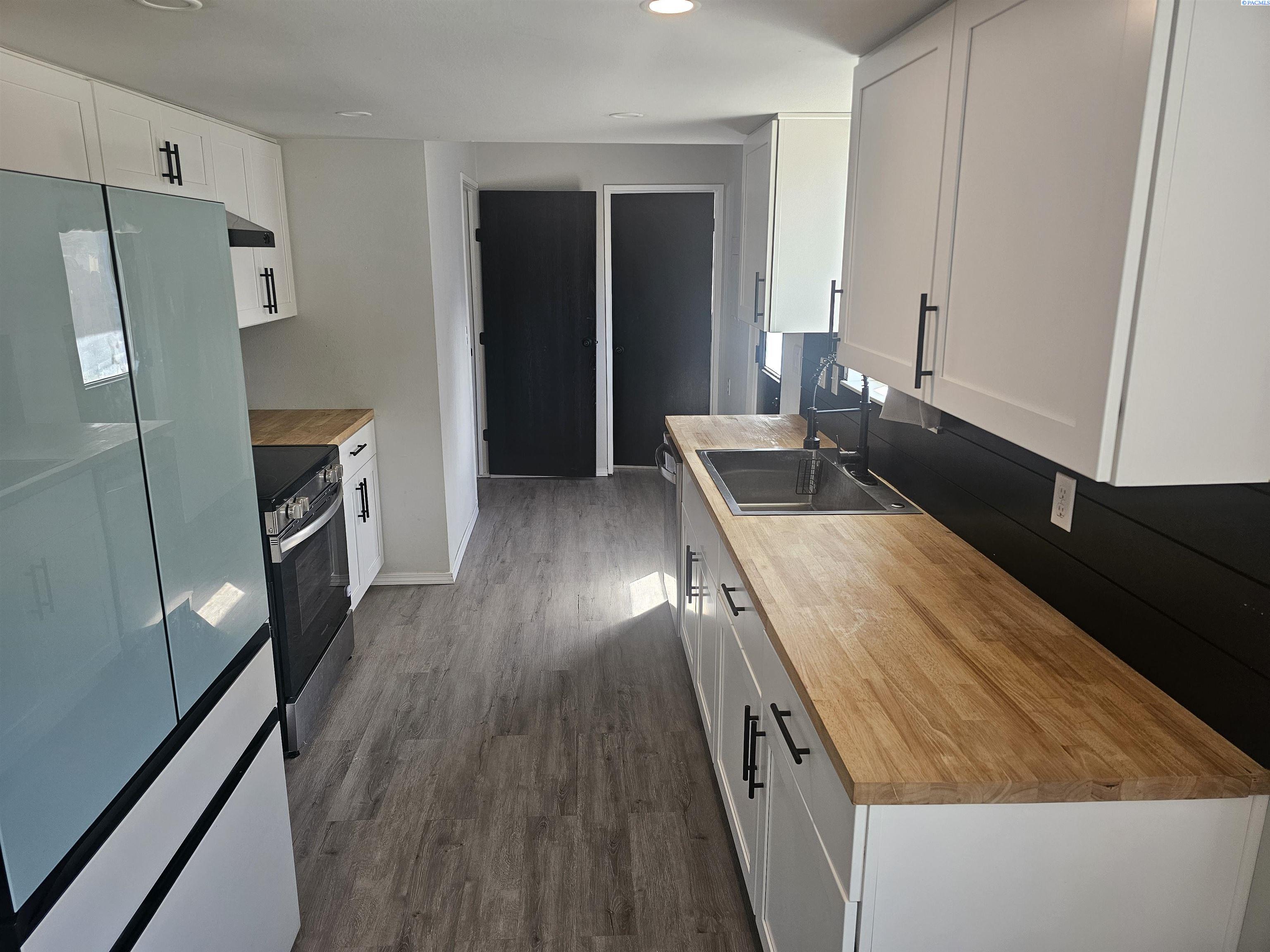 125 Walker Pl, Prosser, WA 99350