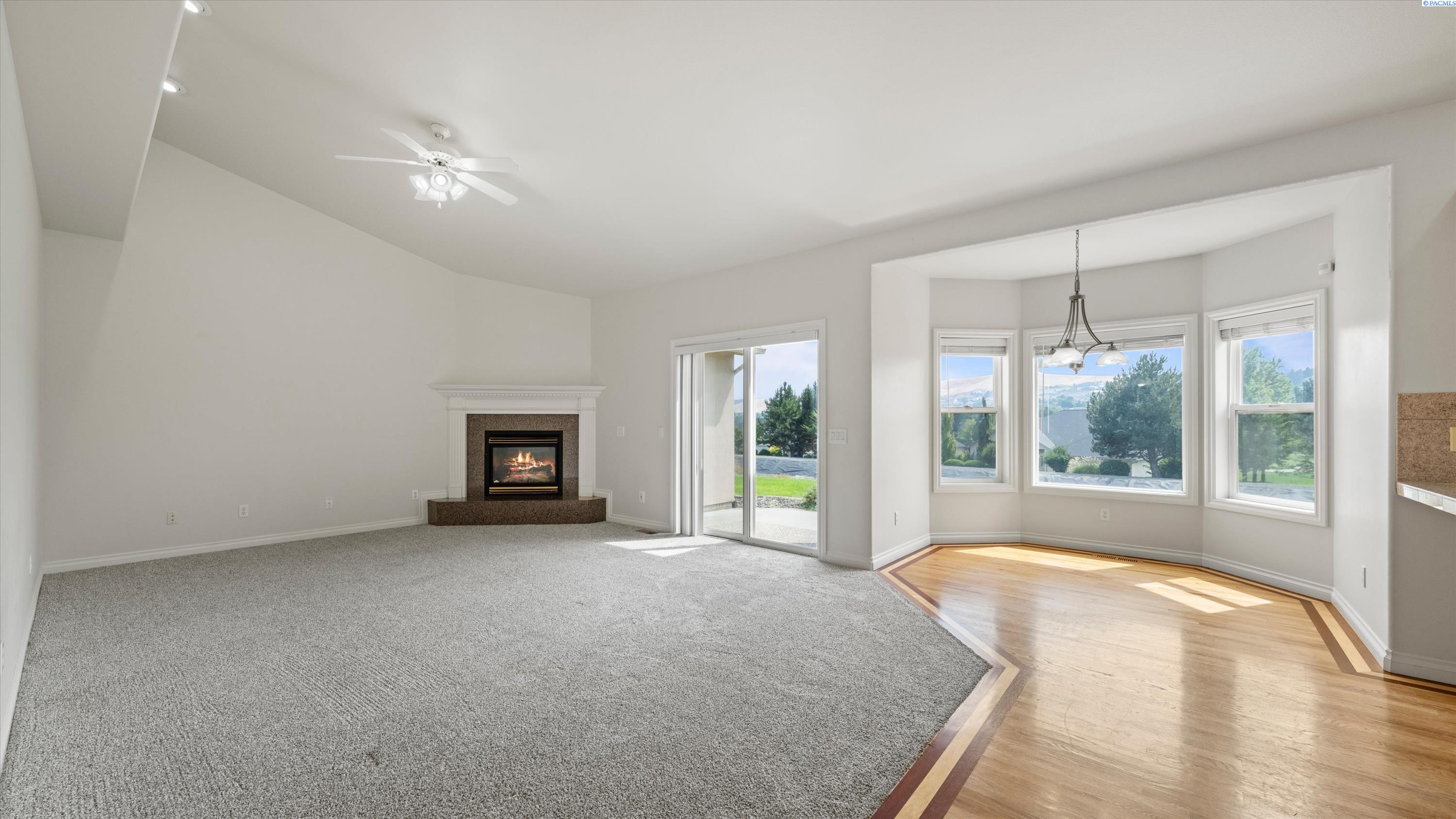 Photo 4 of Single family home for sale at 4013 W 34th Court, Kennewick, WA 99337 | MLS# 295749 | Listing updated on 2026-09-17