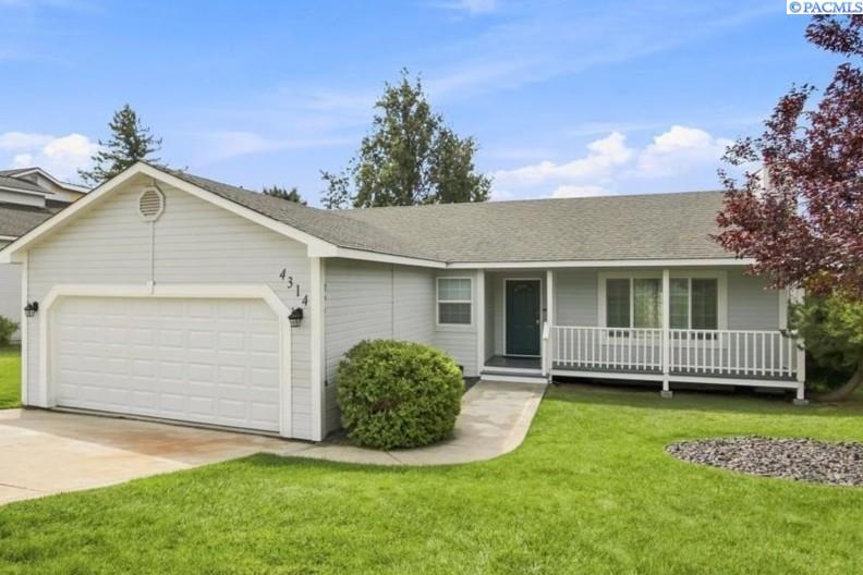 4314 Desert St, Pasco, WA 99301