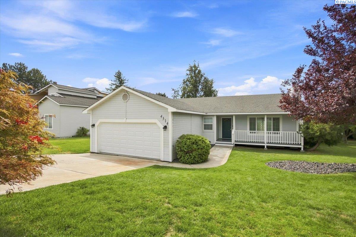 4314 Desert St, Pasco, WA 99301