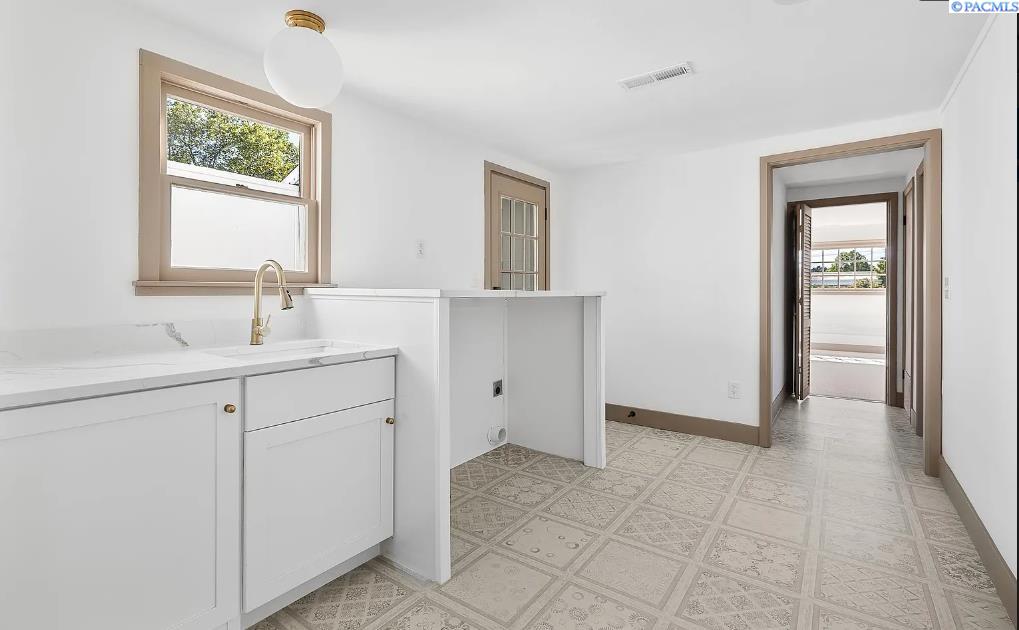7108 W Argent, Pasco, WA 99301