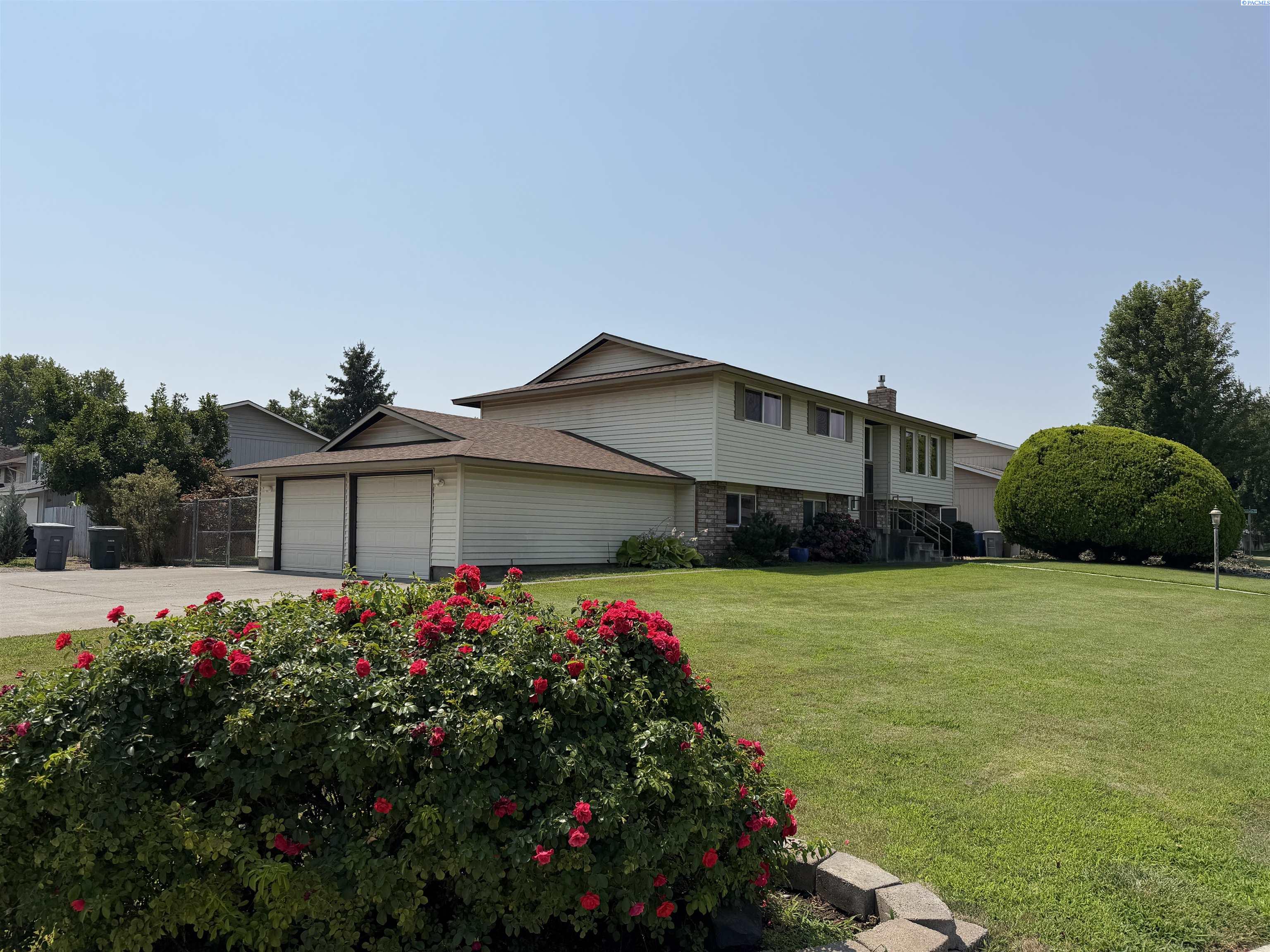 621 Saint St, Richland, WA 99354
