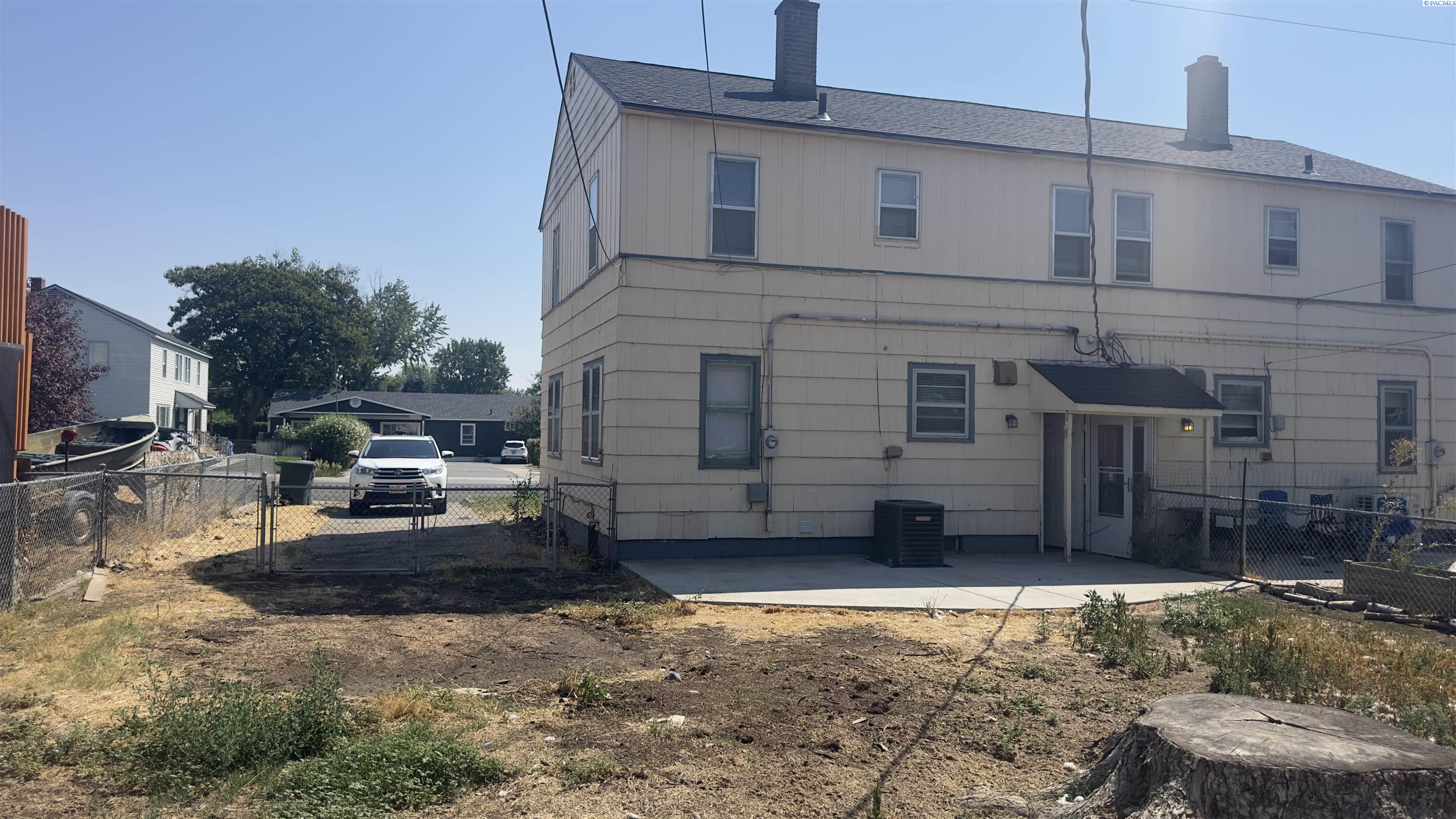 1441 Thayer Dr, Richland, WA 99354