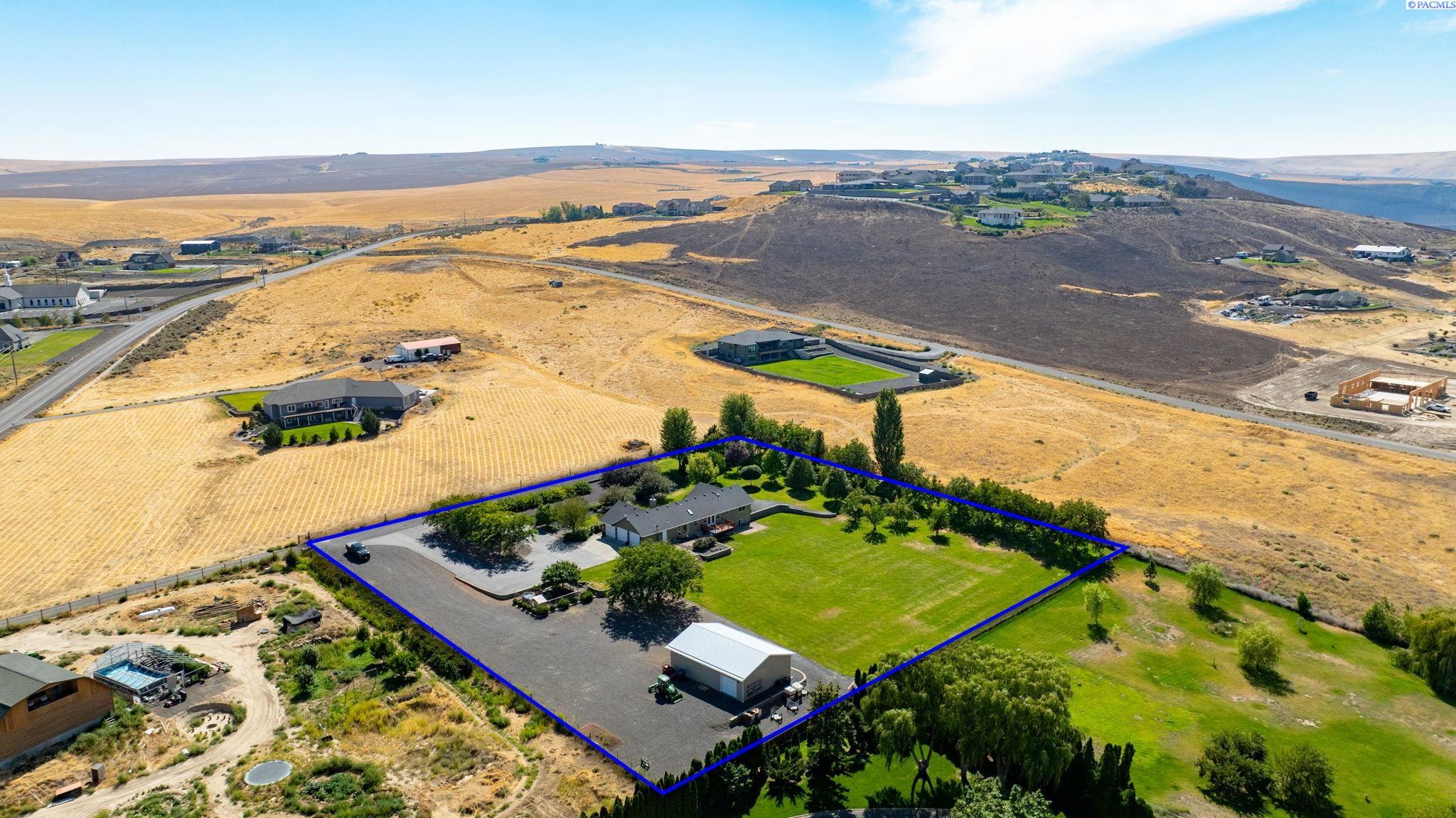 31404 S Clodfelter Rd, Kennewick, WA 99338