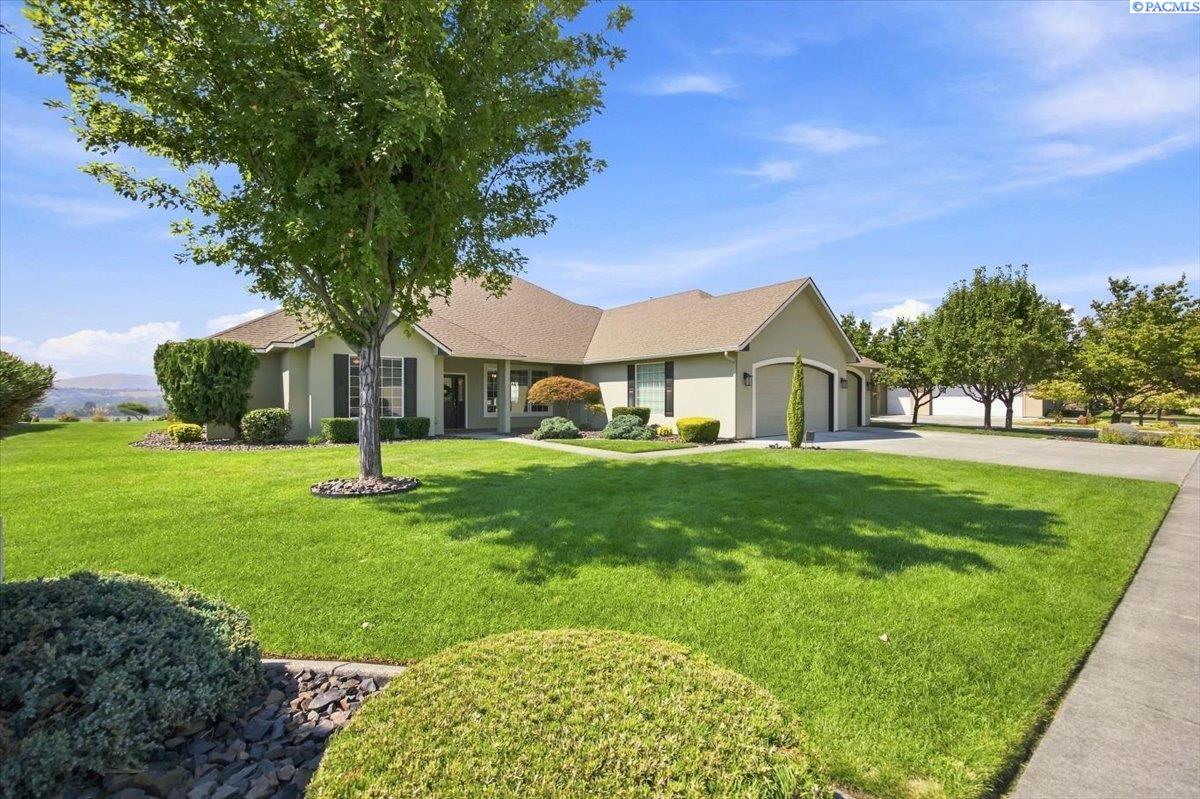 3033 Riverbend Dr, Richland, WA 99354