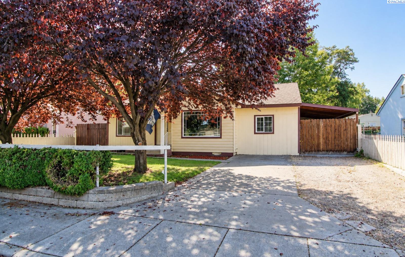 114 S Vancouver St, Kennewick, WA 99336