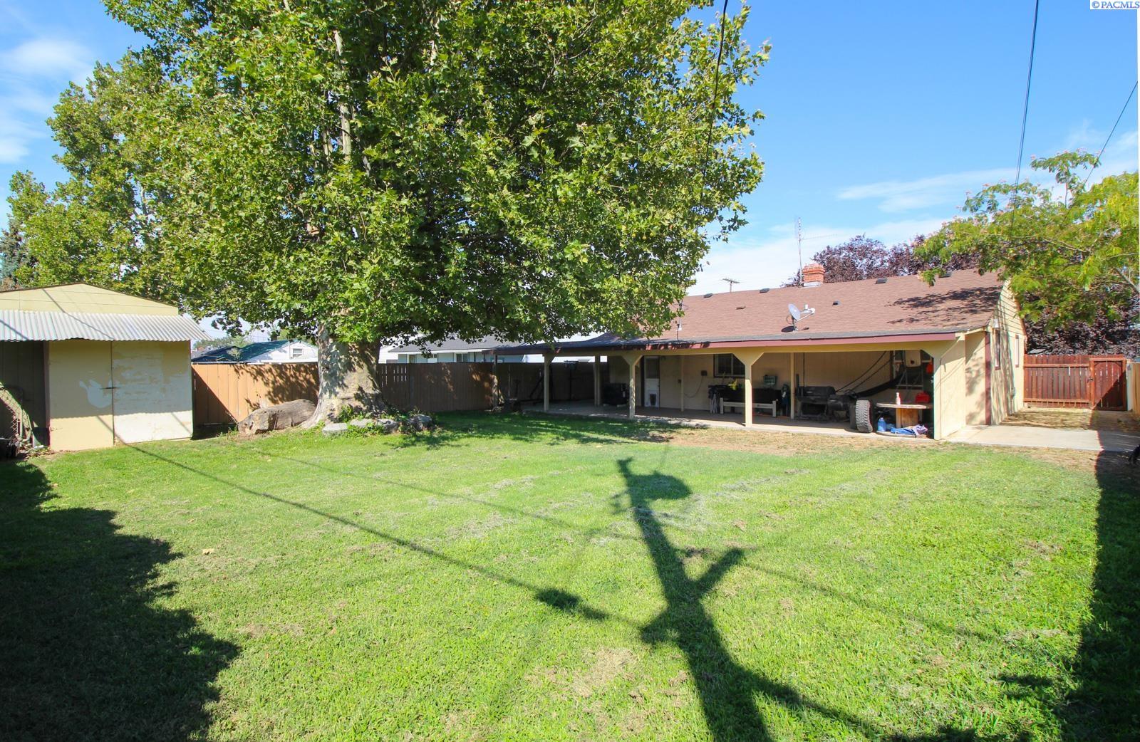 114 S Vancouver St, Kennewick, WA 99336