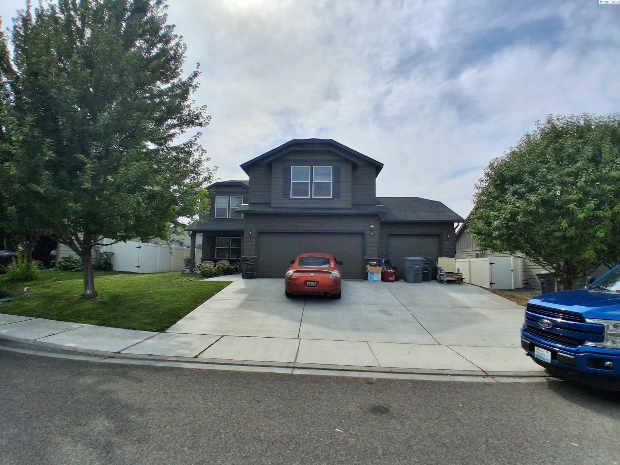 2935 Woodland Pl, Richland, WA 99352-9000