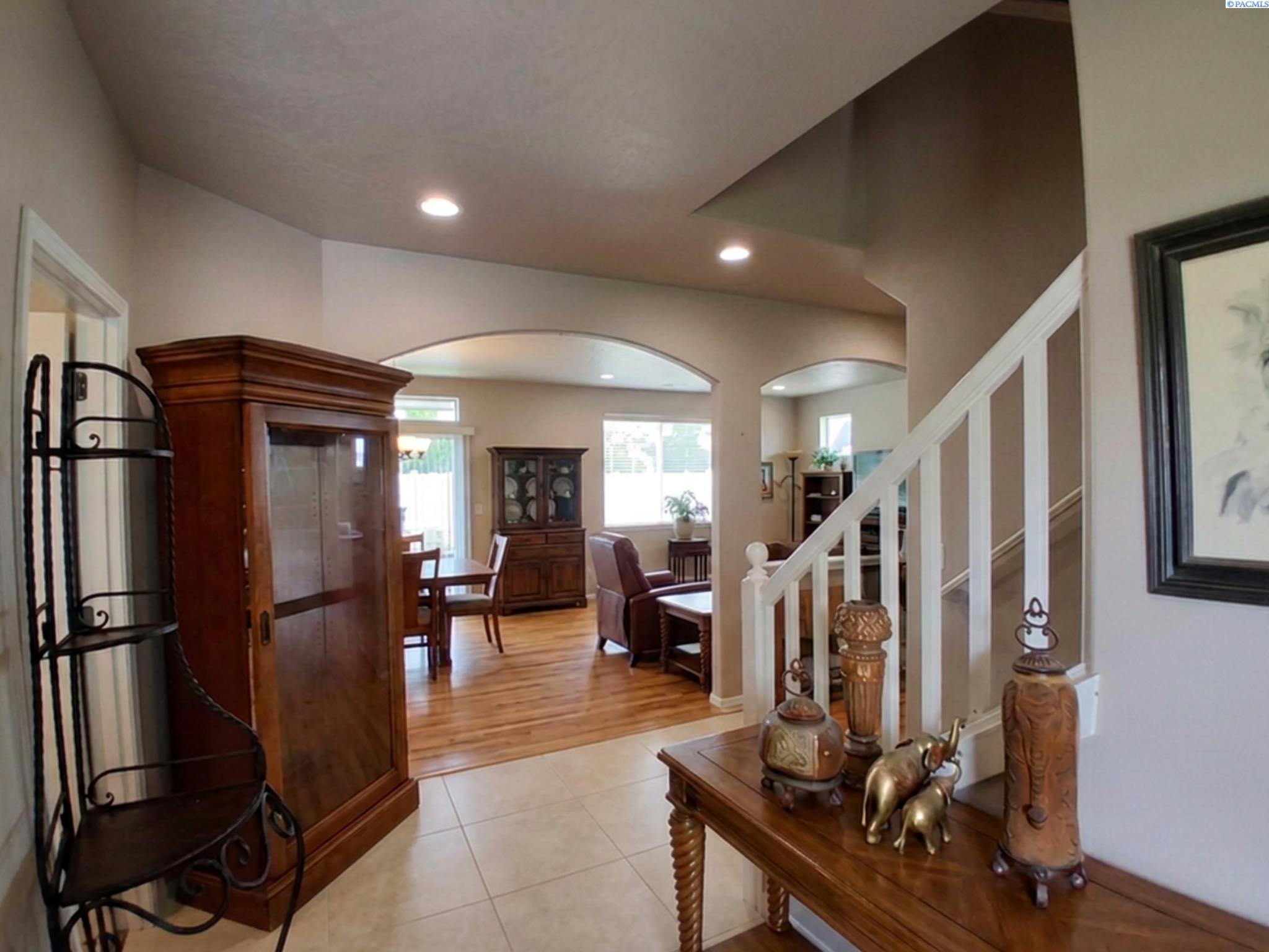 2935 Woodland Pl, Richland, WA 99352-9000