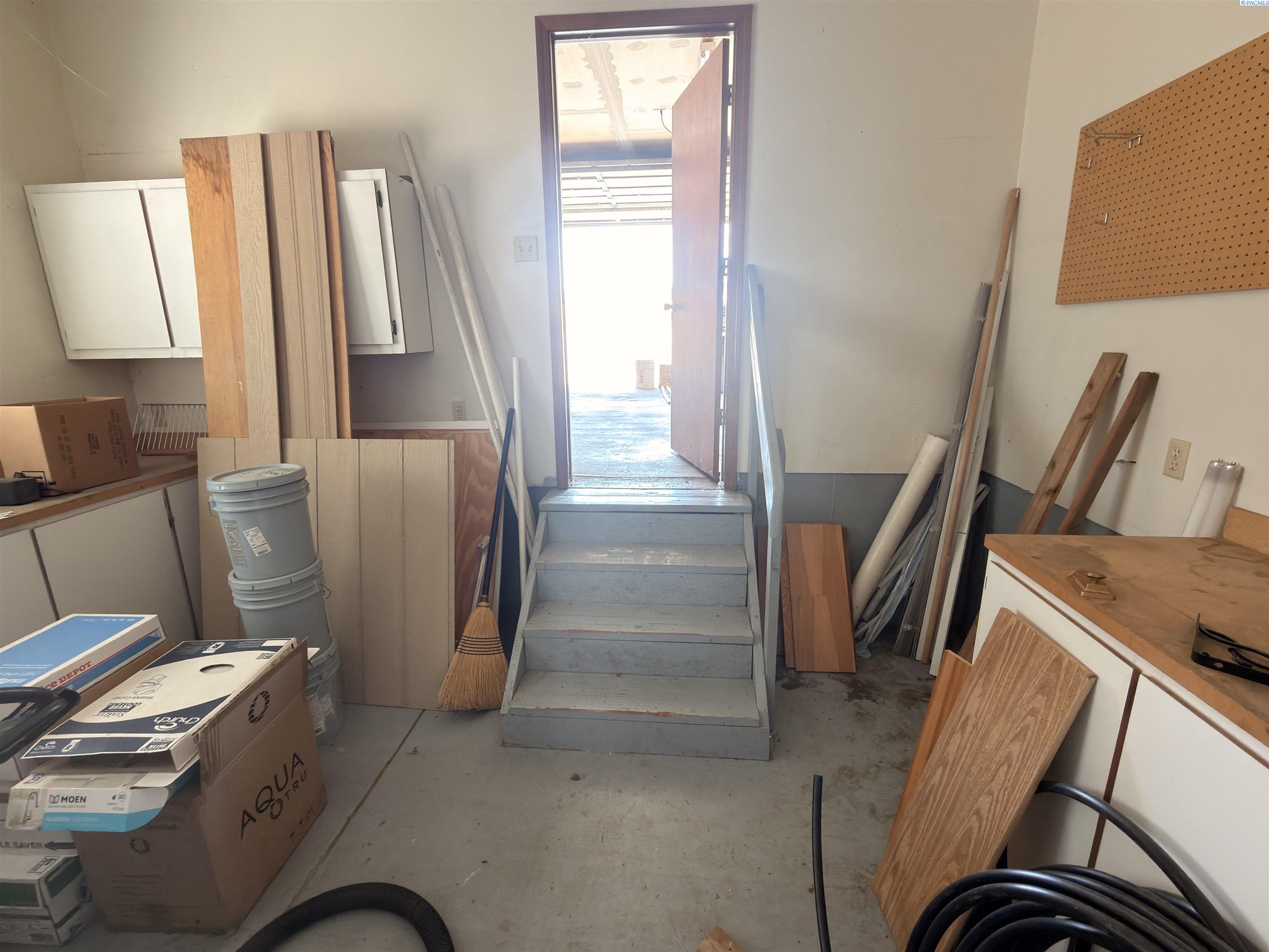7320 W Yellowstone Ave, Kennewick, WA 99336