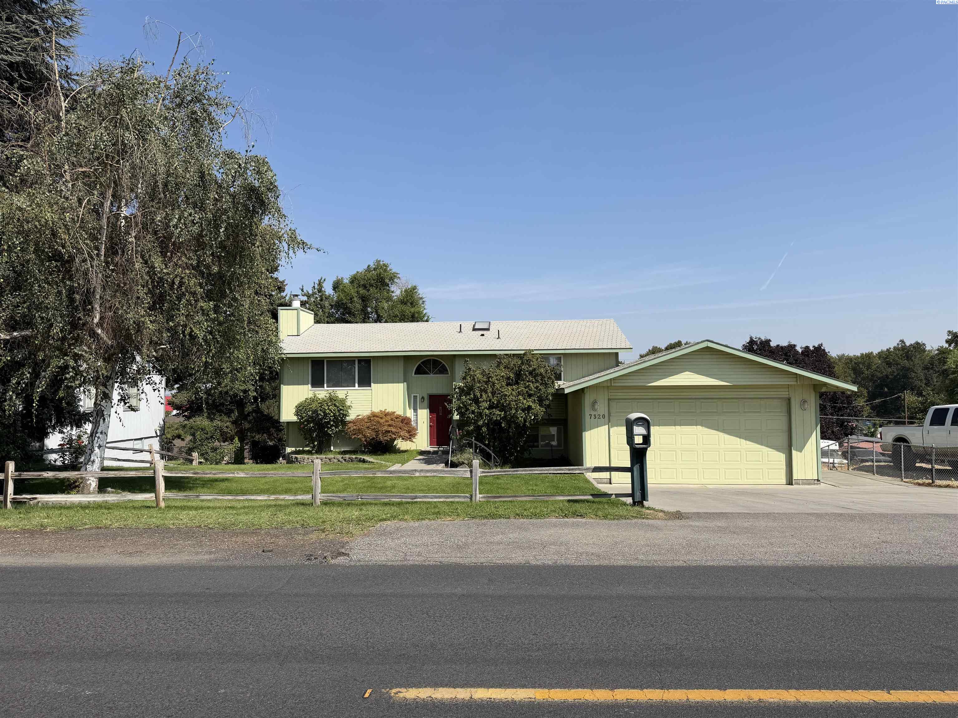 7320 W Yellowstone Ave, Kennewick, WA 99336