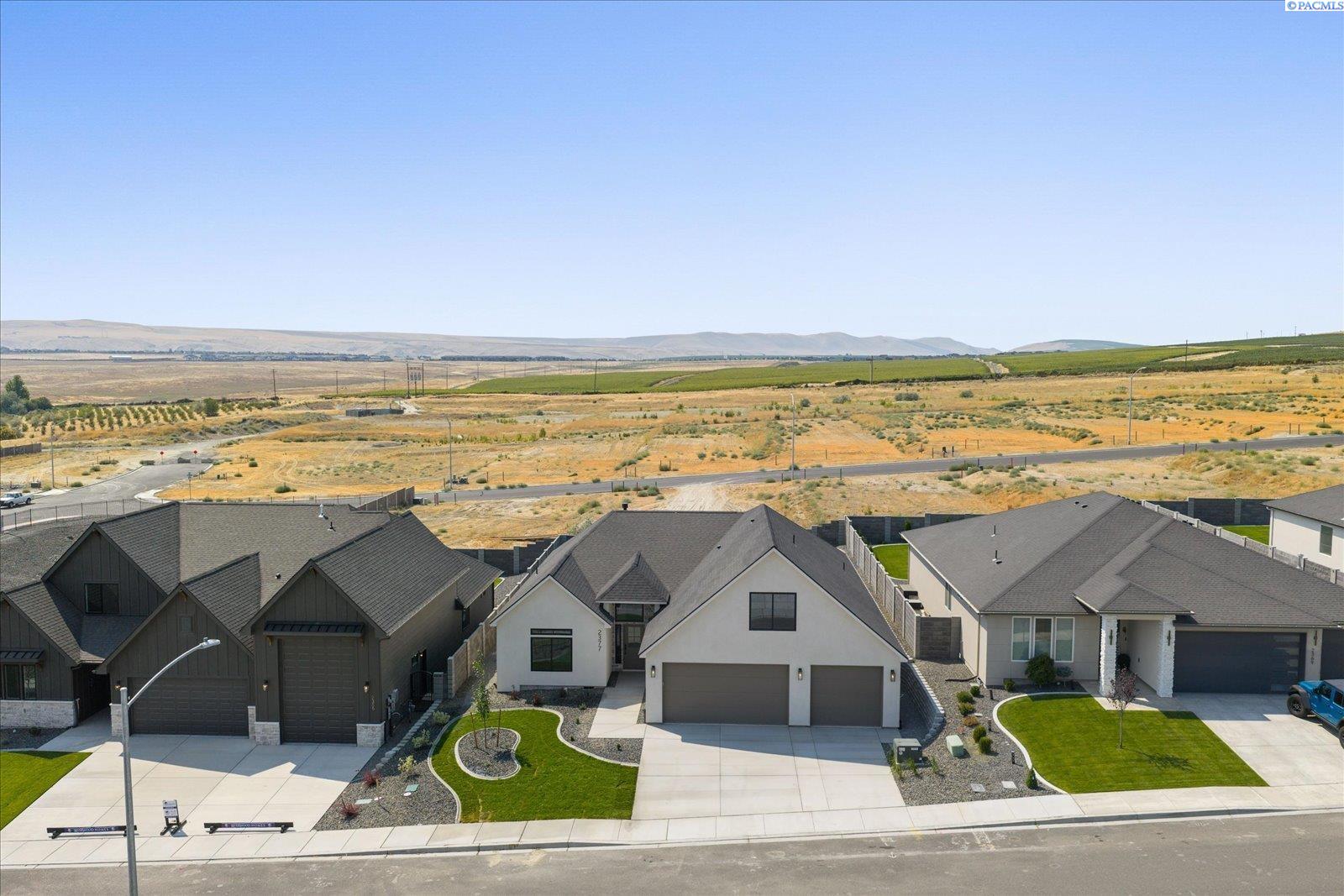 2377 Waterhill, Richland, WA 99352