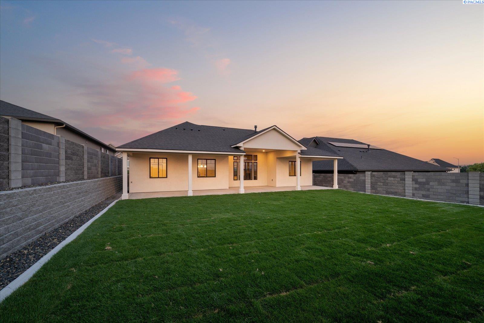 2377 Waterhill, Richland, WA 99352