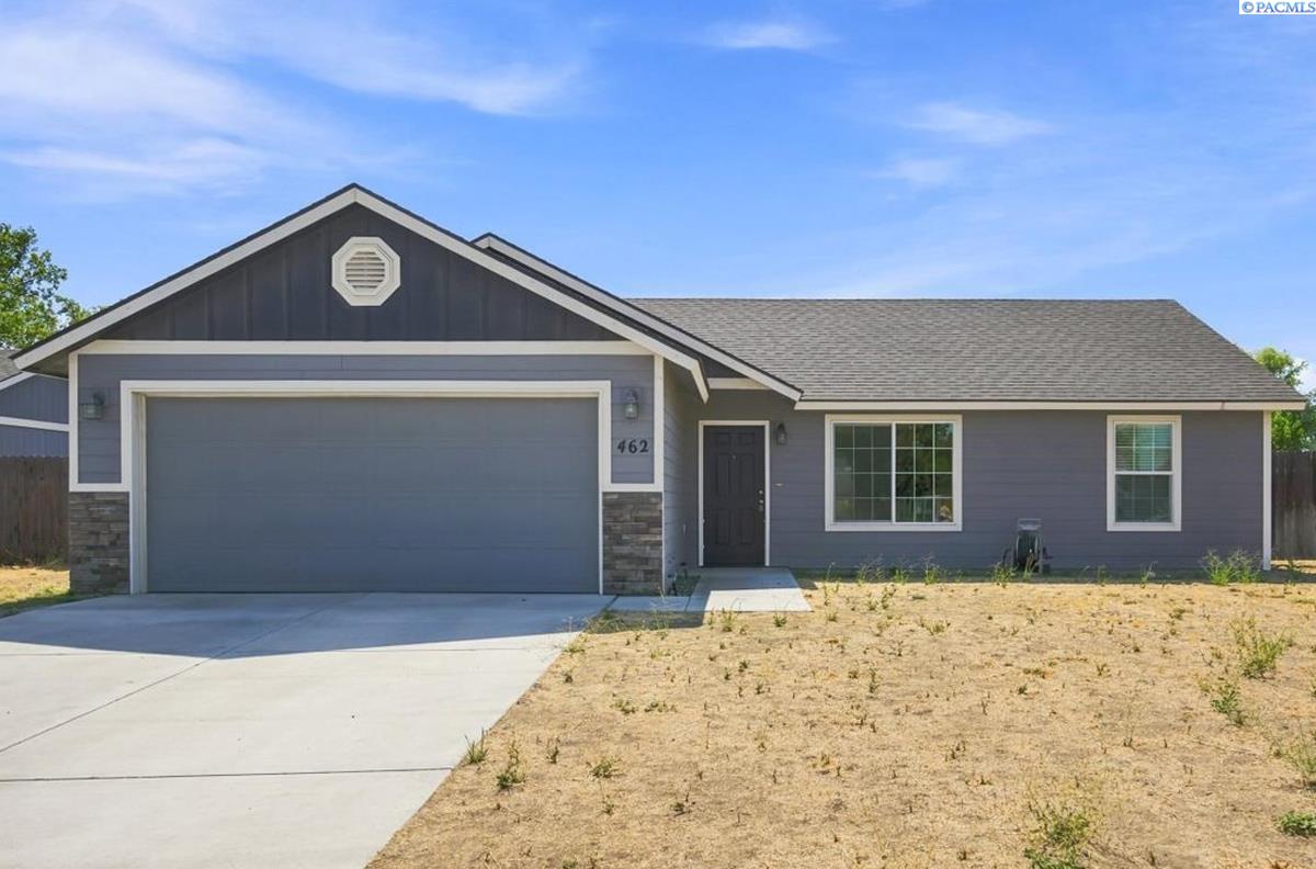 462 E 15th Pl, Kennewick, WA 99337