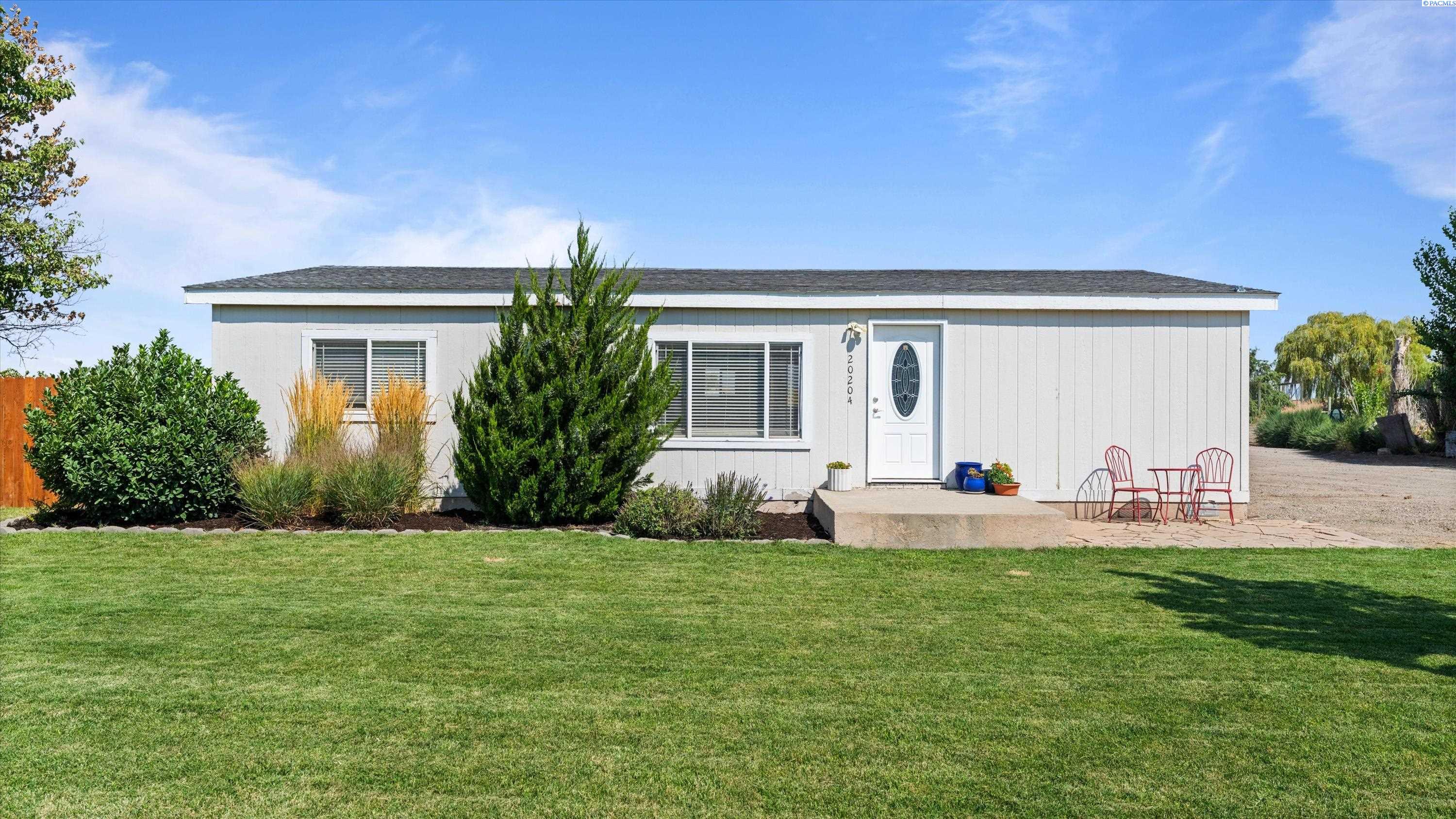 20204 E Bumgarner Dr, Benton City, WA 99320