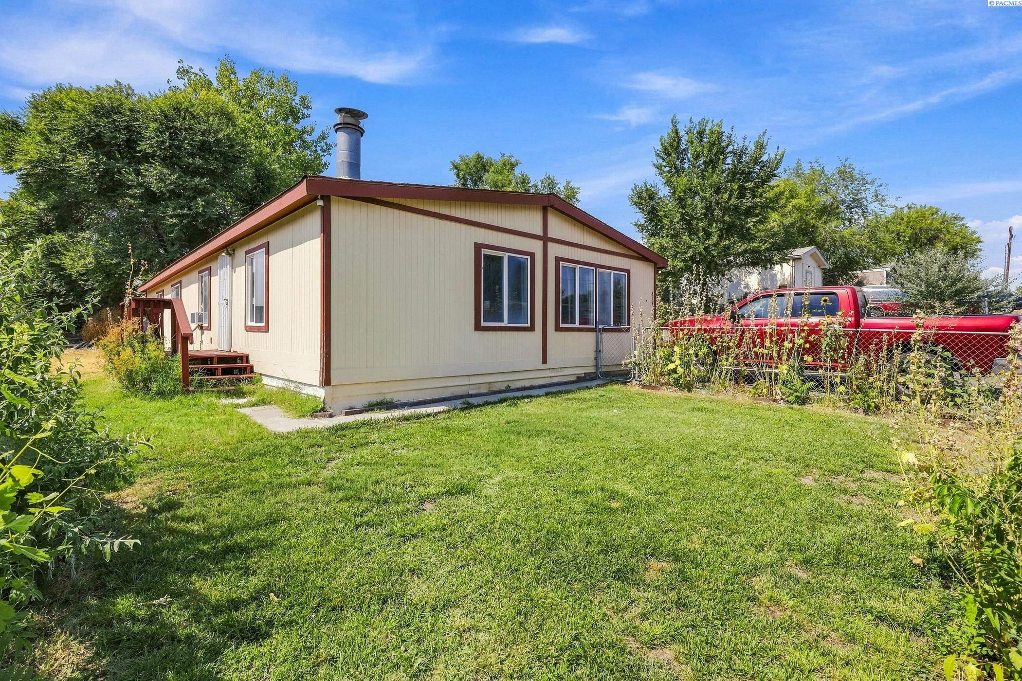 353 N 62nd St, West Richland, WA 99353