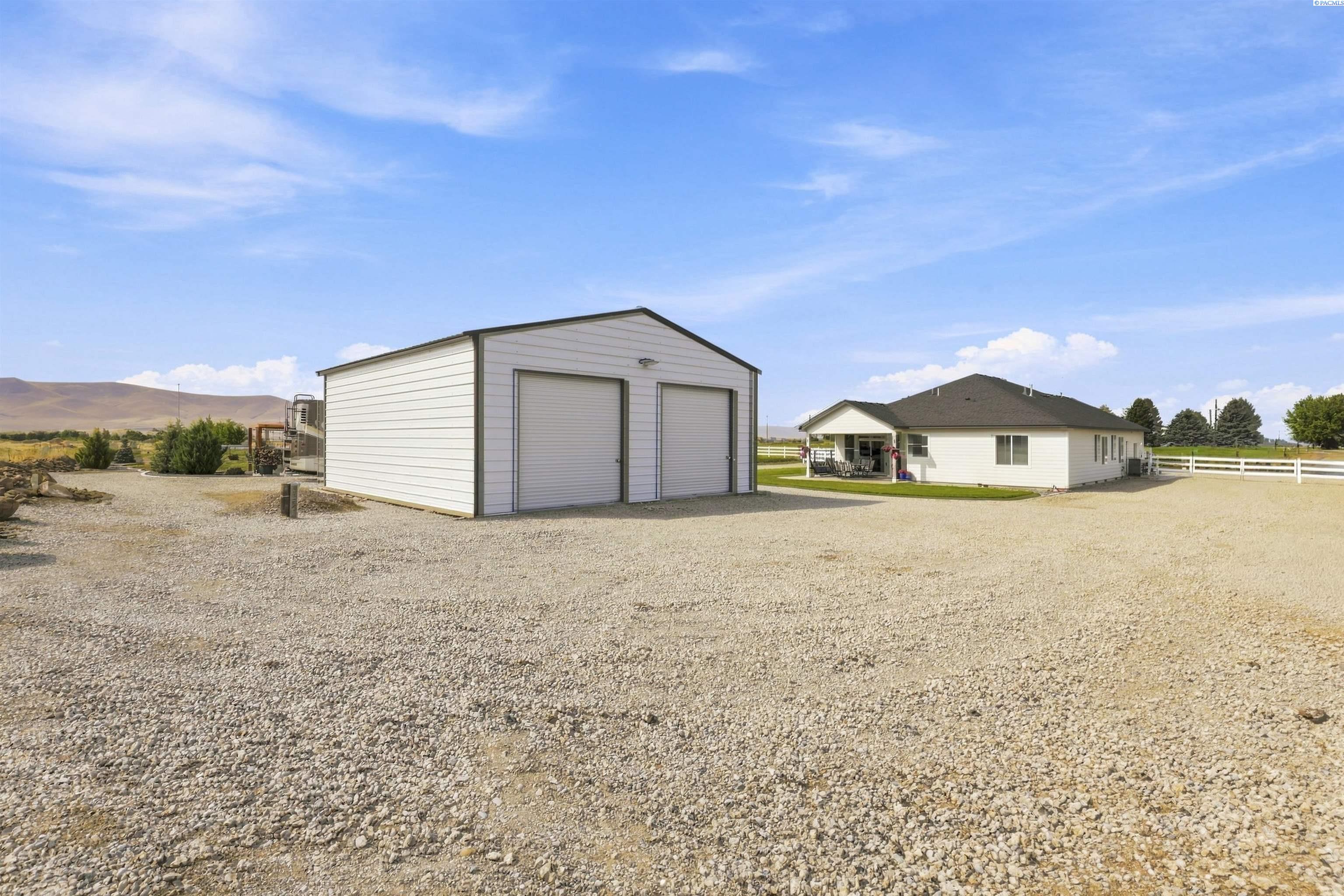 217 Lower County Line Rd, Prosser, WA 99350