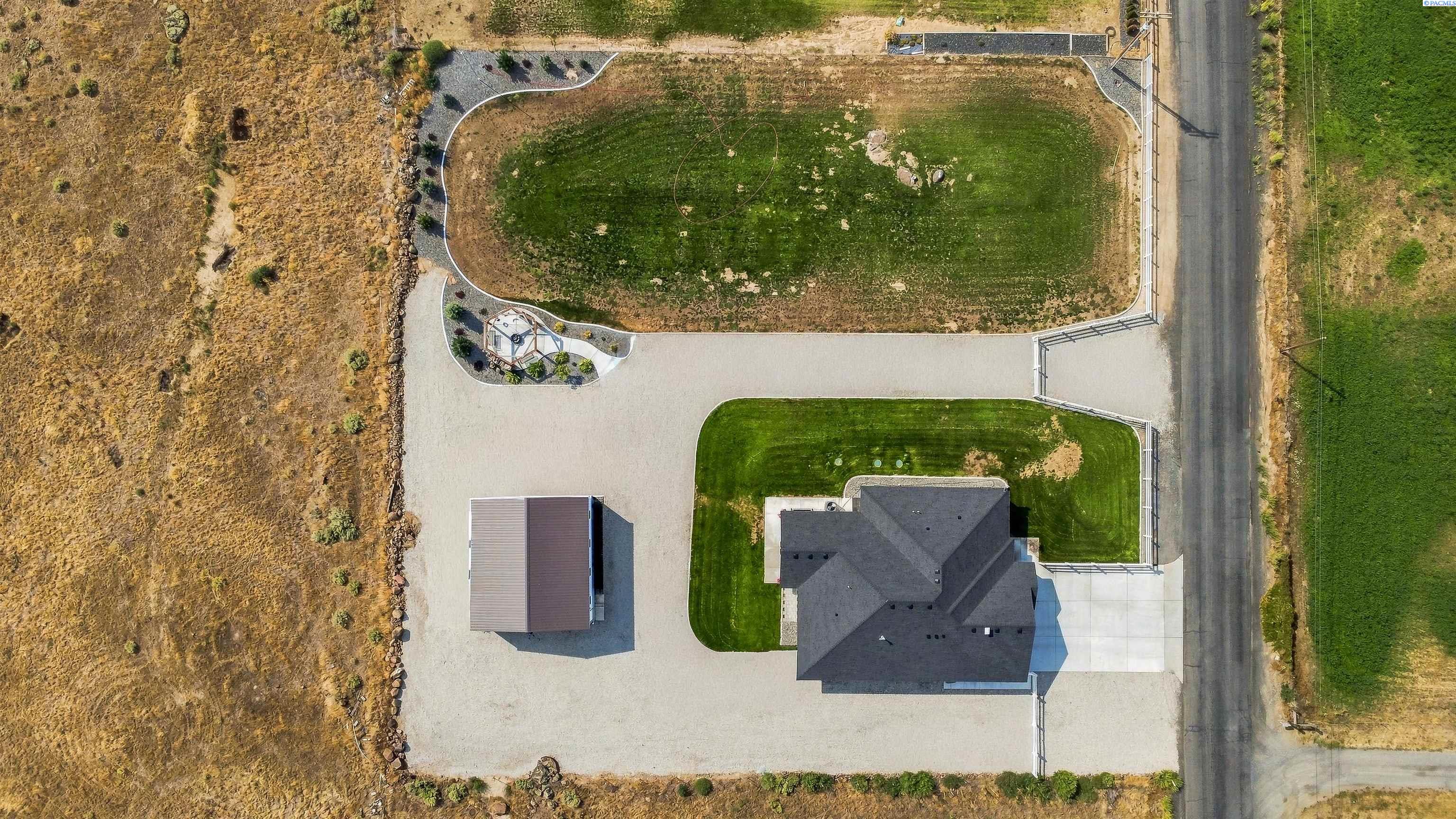 217 Lower County Line Rd, Prosser, WA 99350