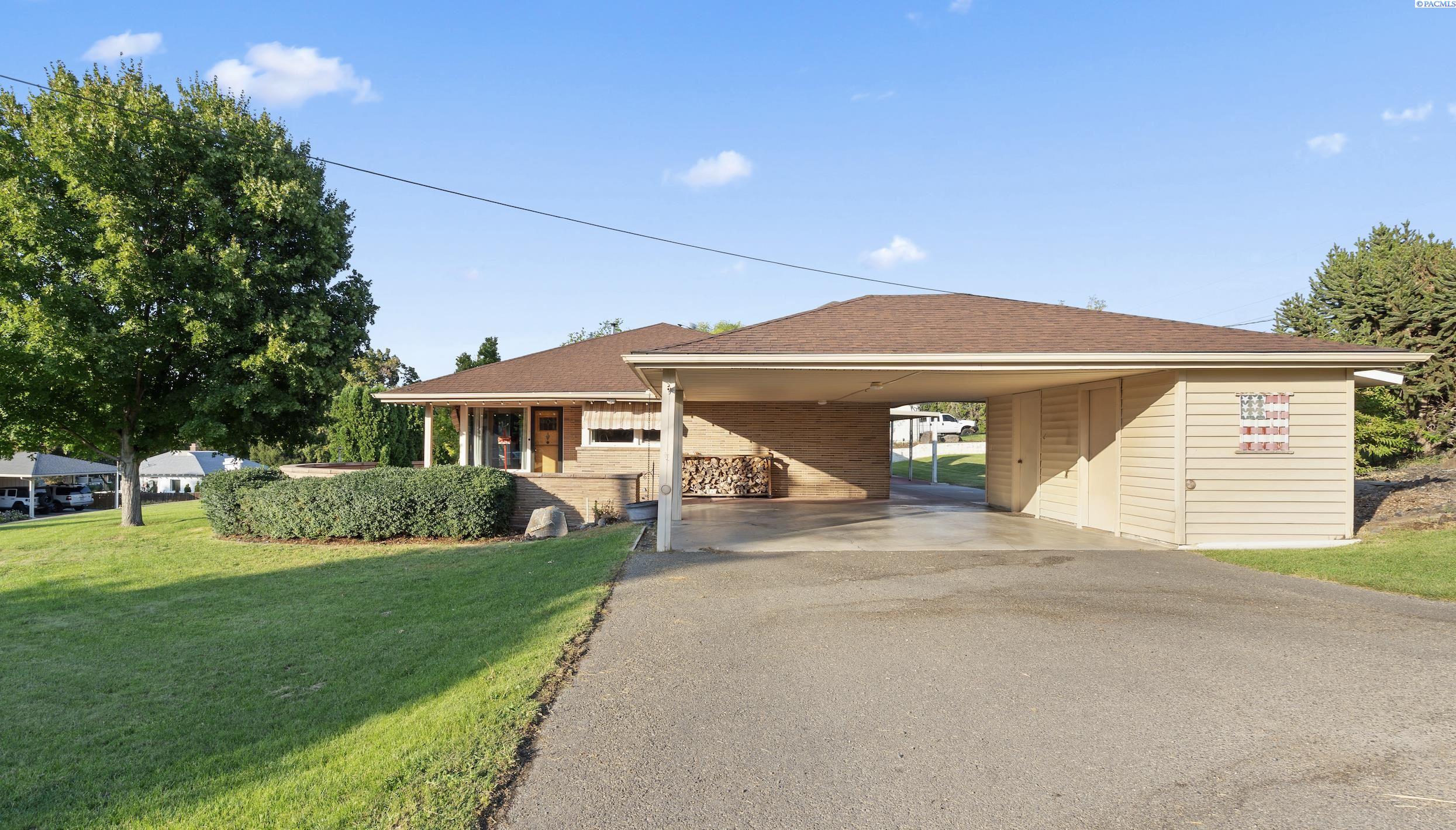 1059 Parker Ct, Prosser, WA 99350