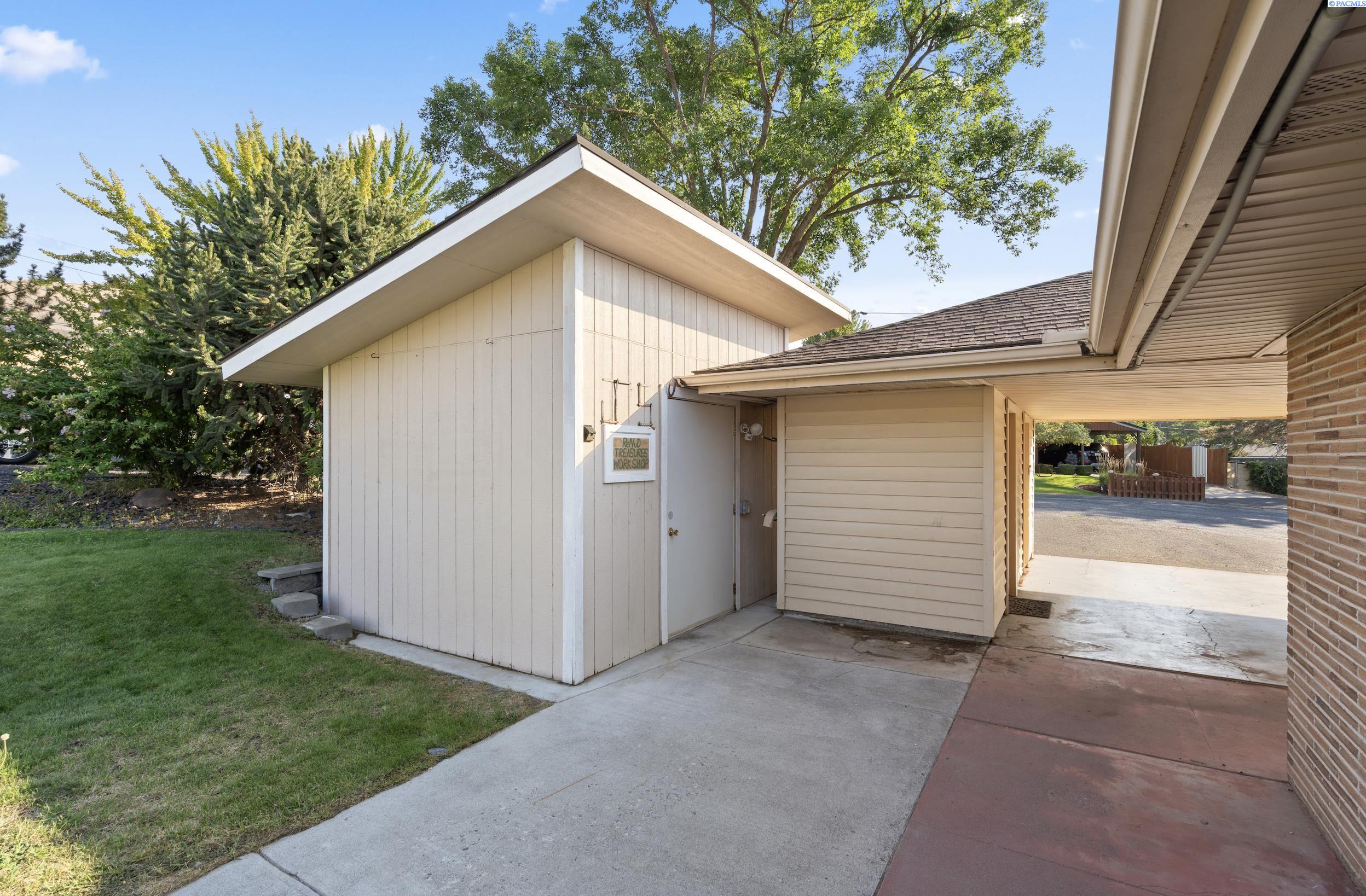 1059 Parker Ct, Prosser, WA 99350