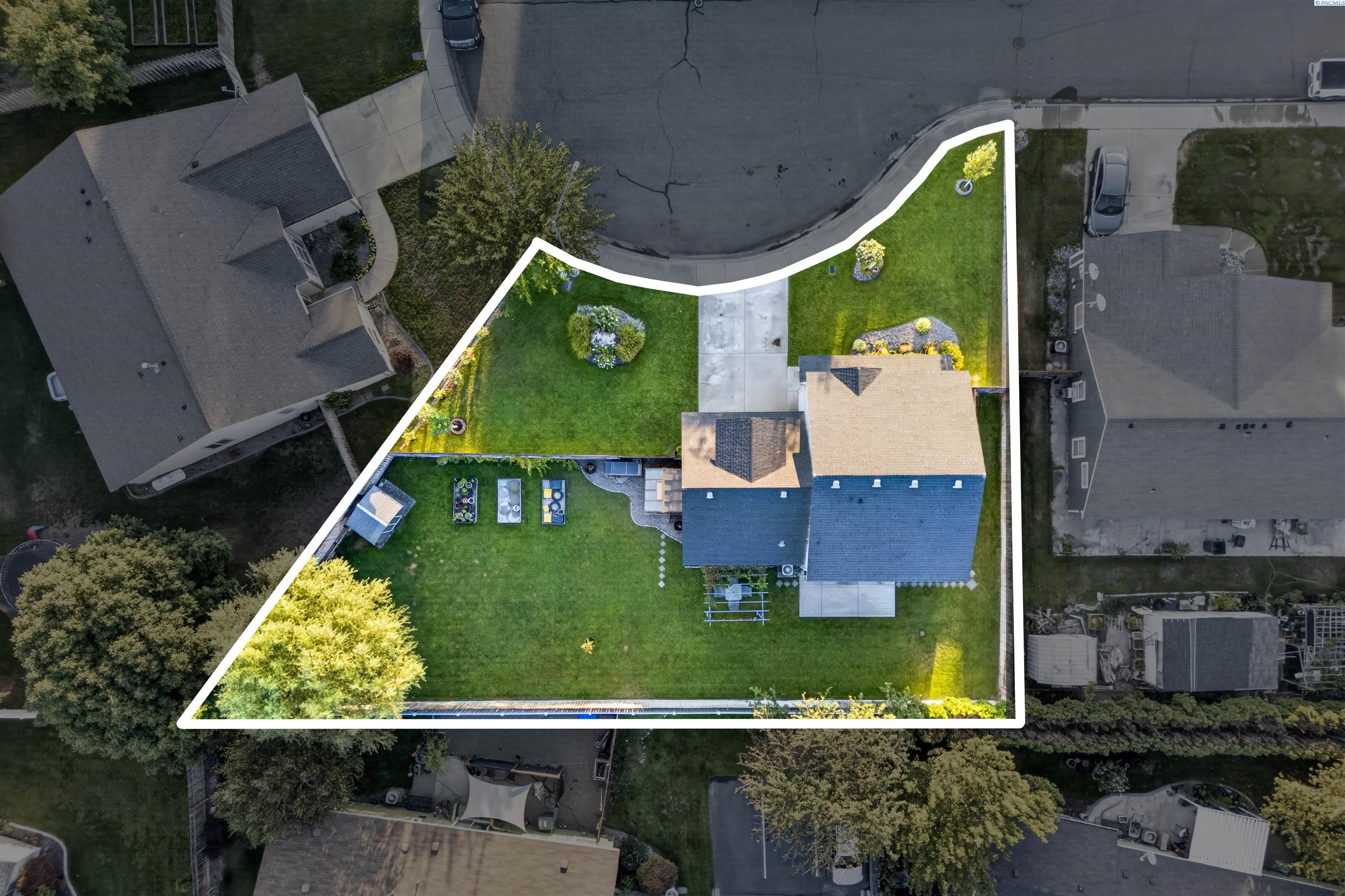 1560 Desert Springs Ave, Richland, WA 99352