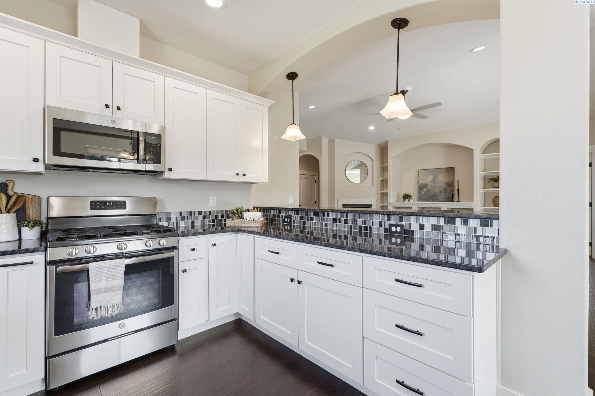 4216 S Conway Pl, Kennewick, WA 99337