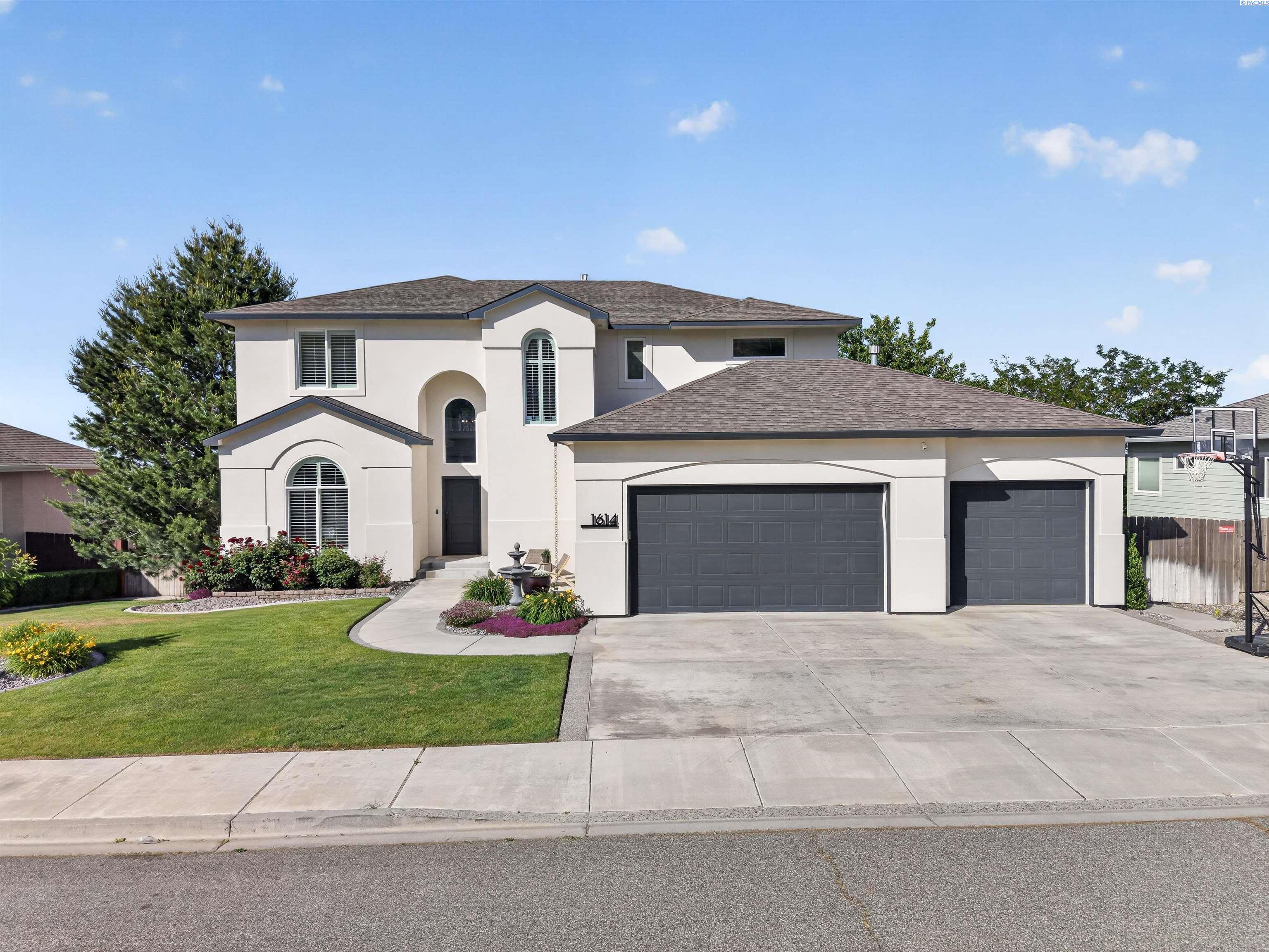 1614 W 51st Ave, Kennewick, WA 99337