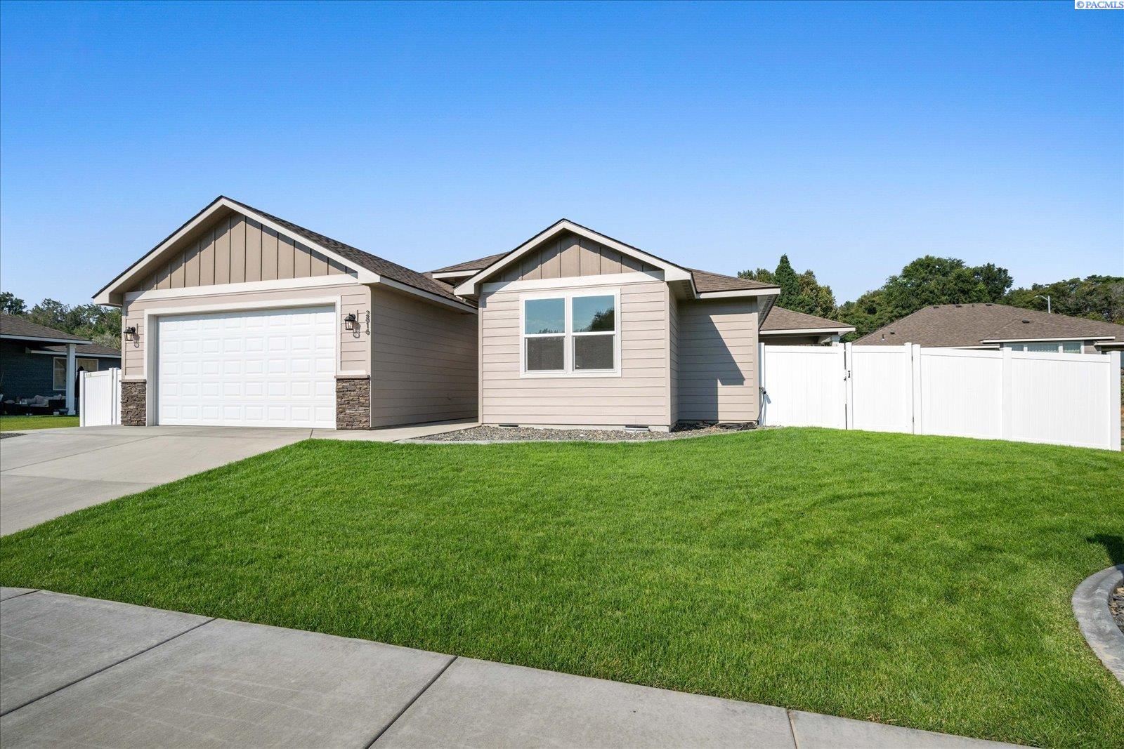 2816 S Beech St, Kennewick, WA 99337